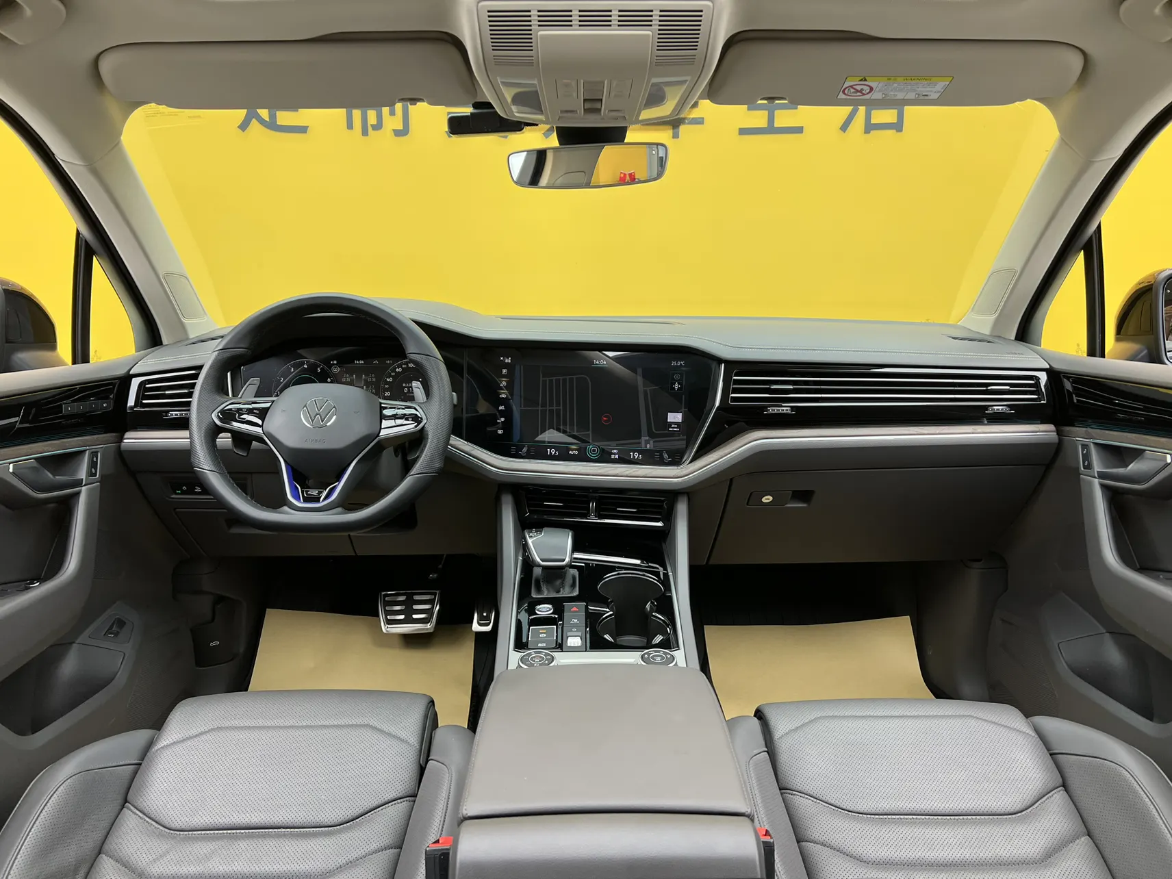 Volkswagen Touareg, 2022 18