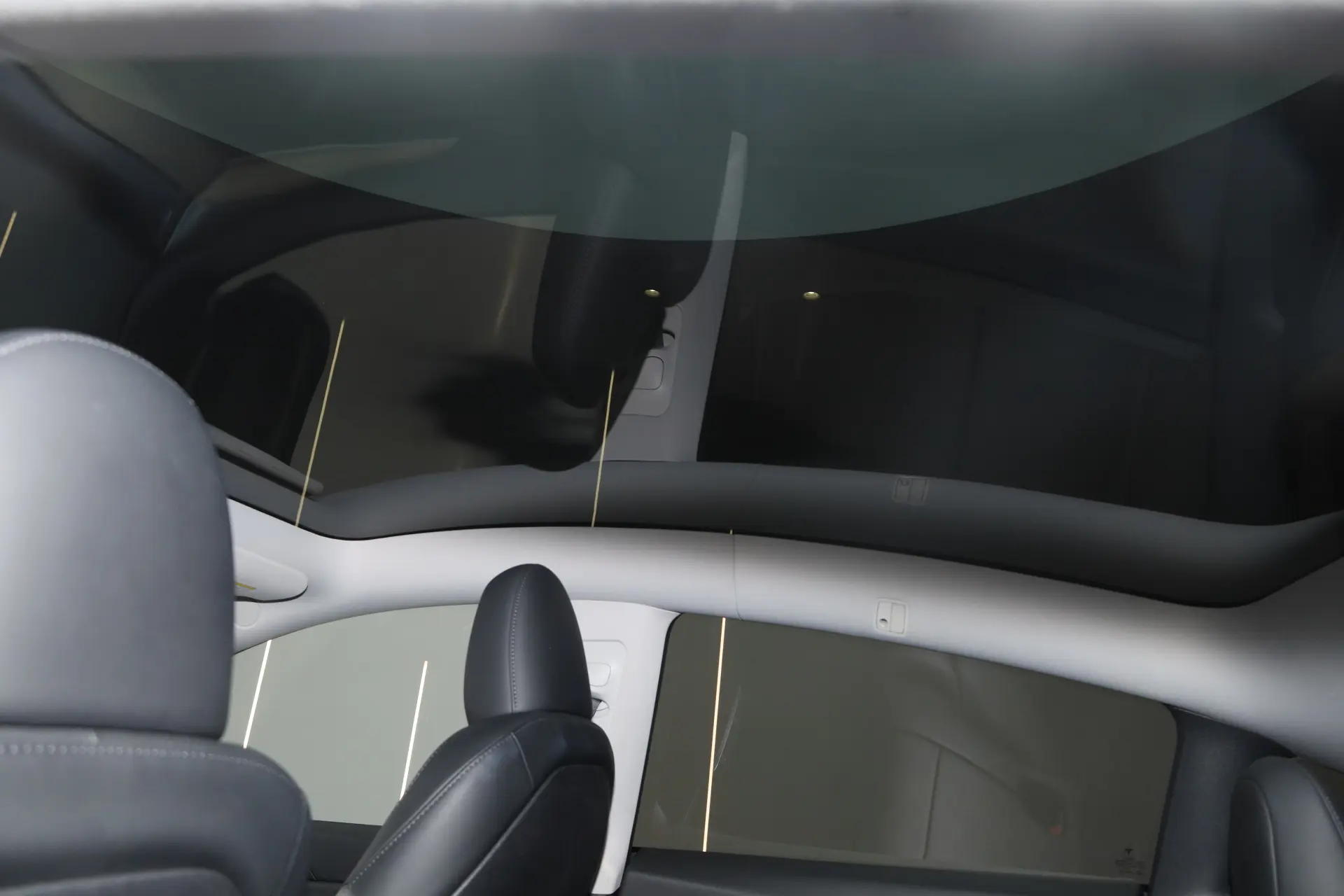 Tesla Model Y, 2023 25