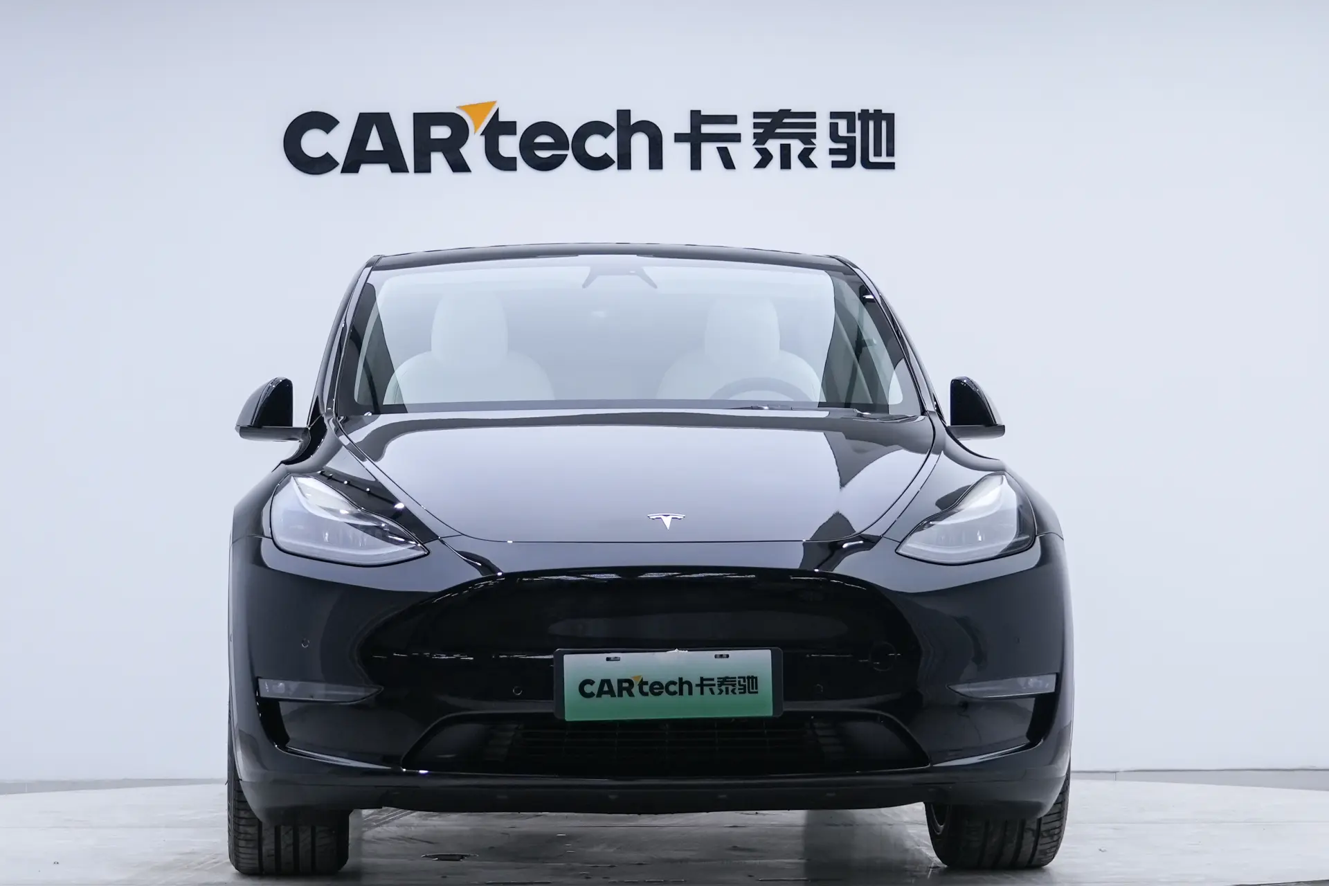 Tesla Model Y, 2021 3