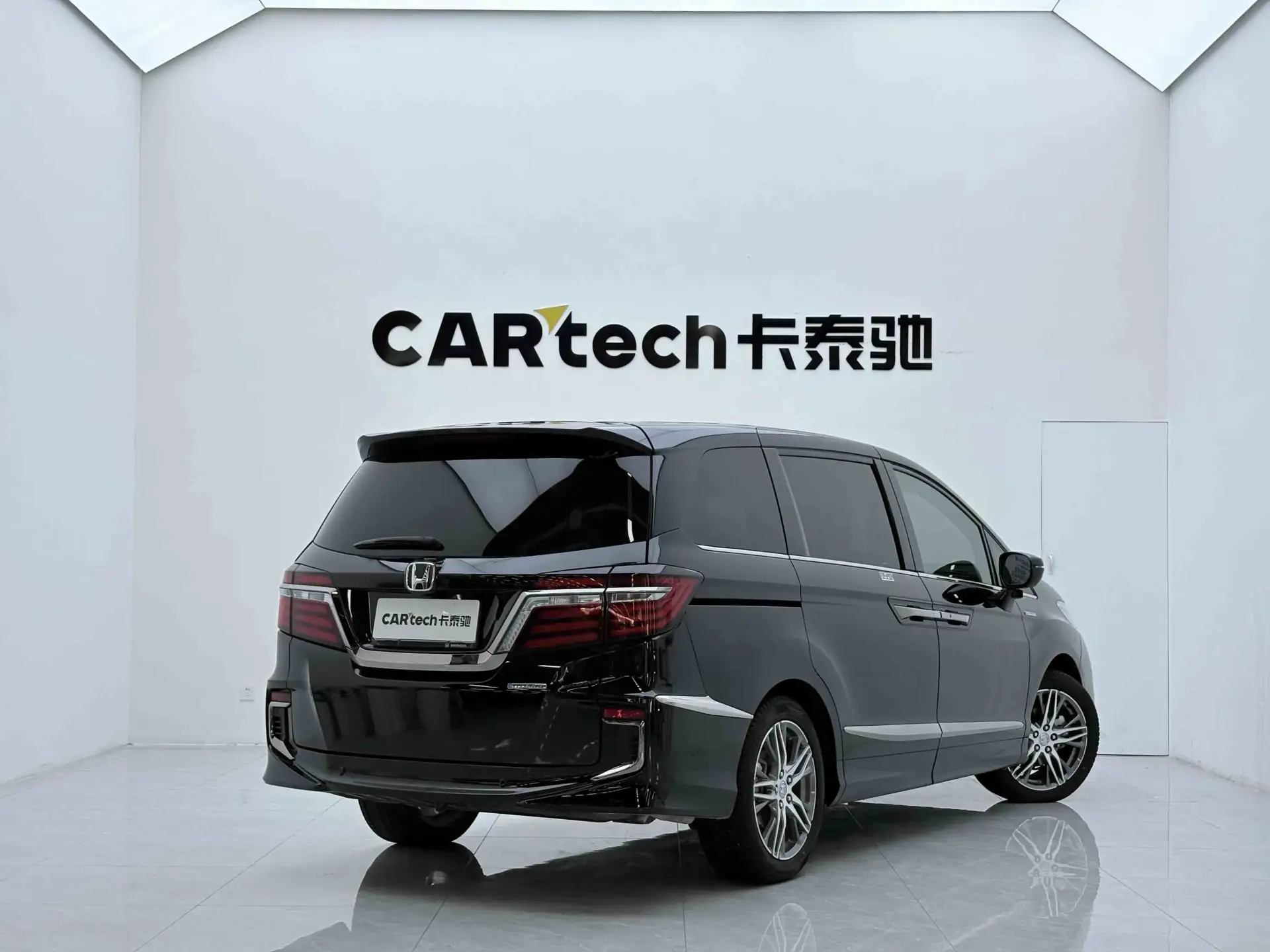 Honda Elysion, 2021 4