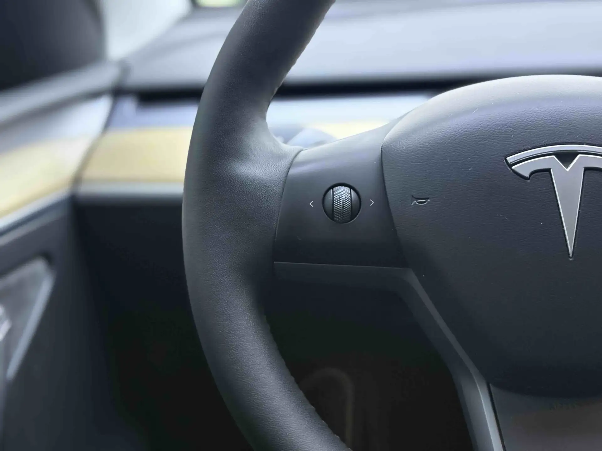 Tesla Model Y, 2022 11