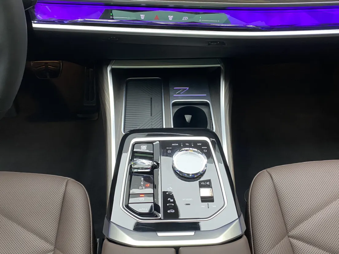BMW 735Li, 2026 20