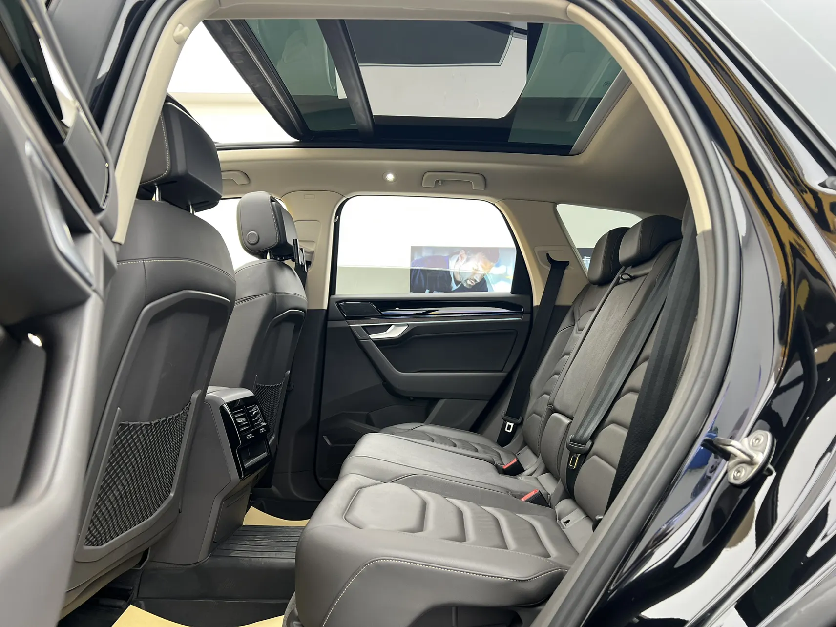Volkswagen Touareg, 2022 37