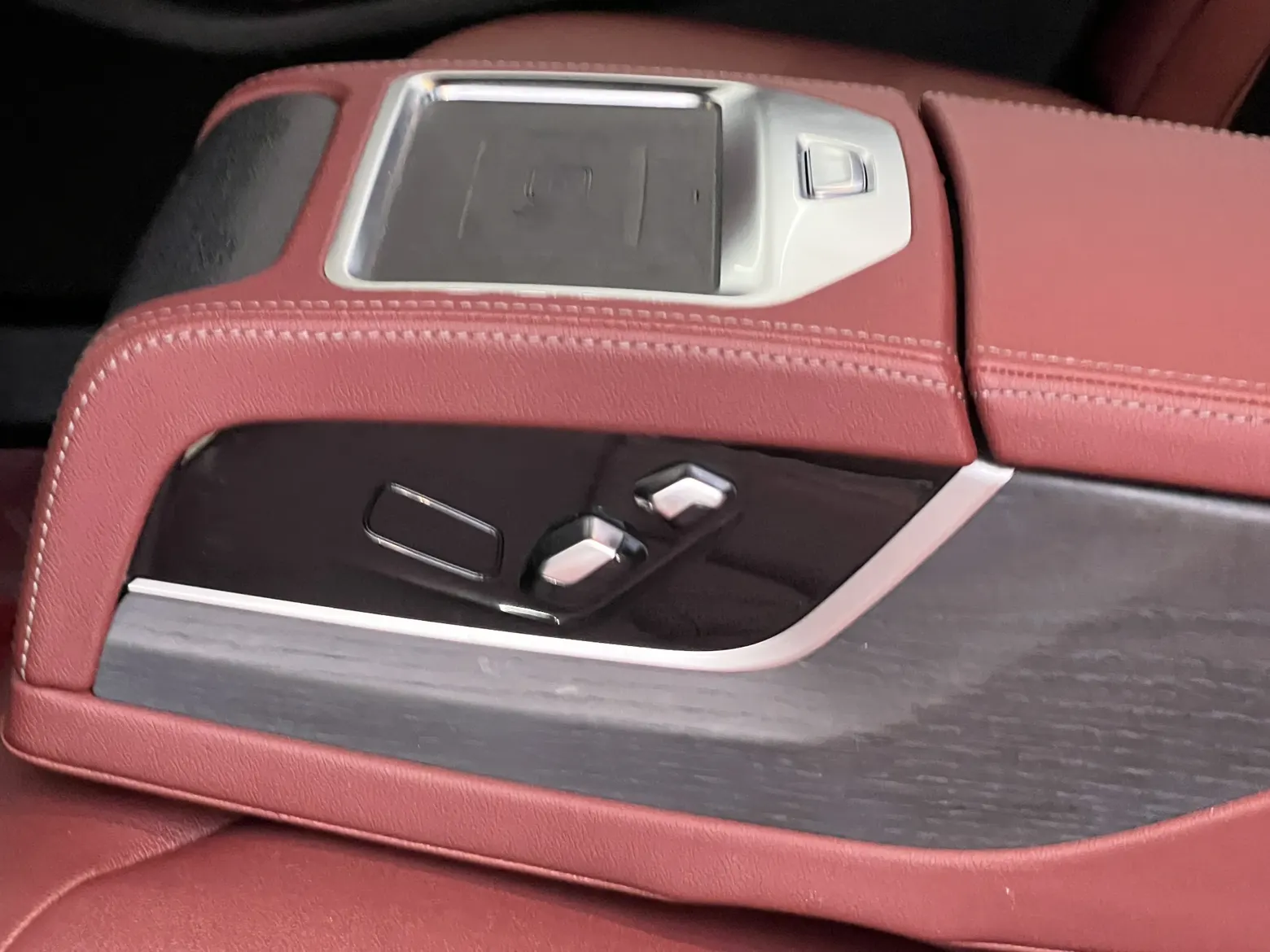 BMW 530Li, 2023 24