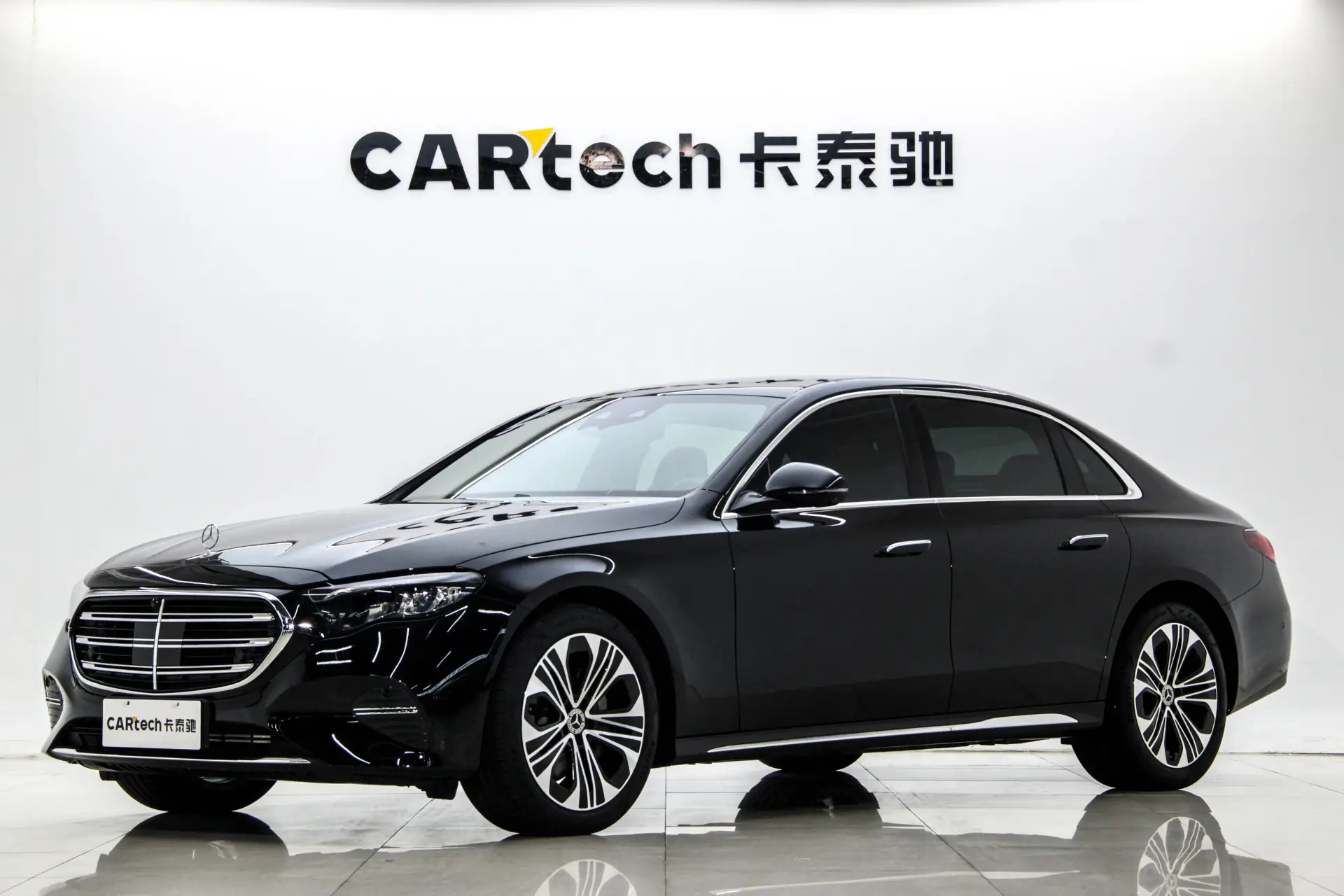 Mercedes-Benz E 300 L, 2025 11