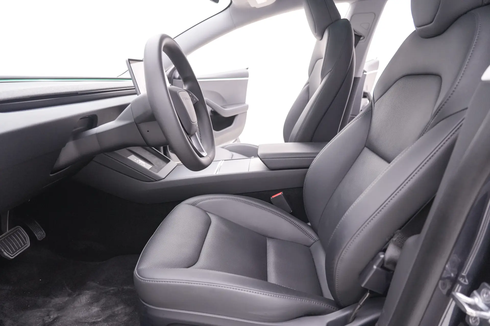Tesla Model 3, 2024 19