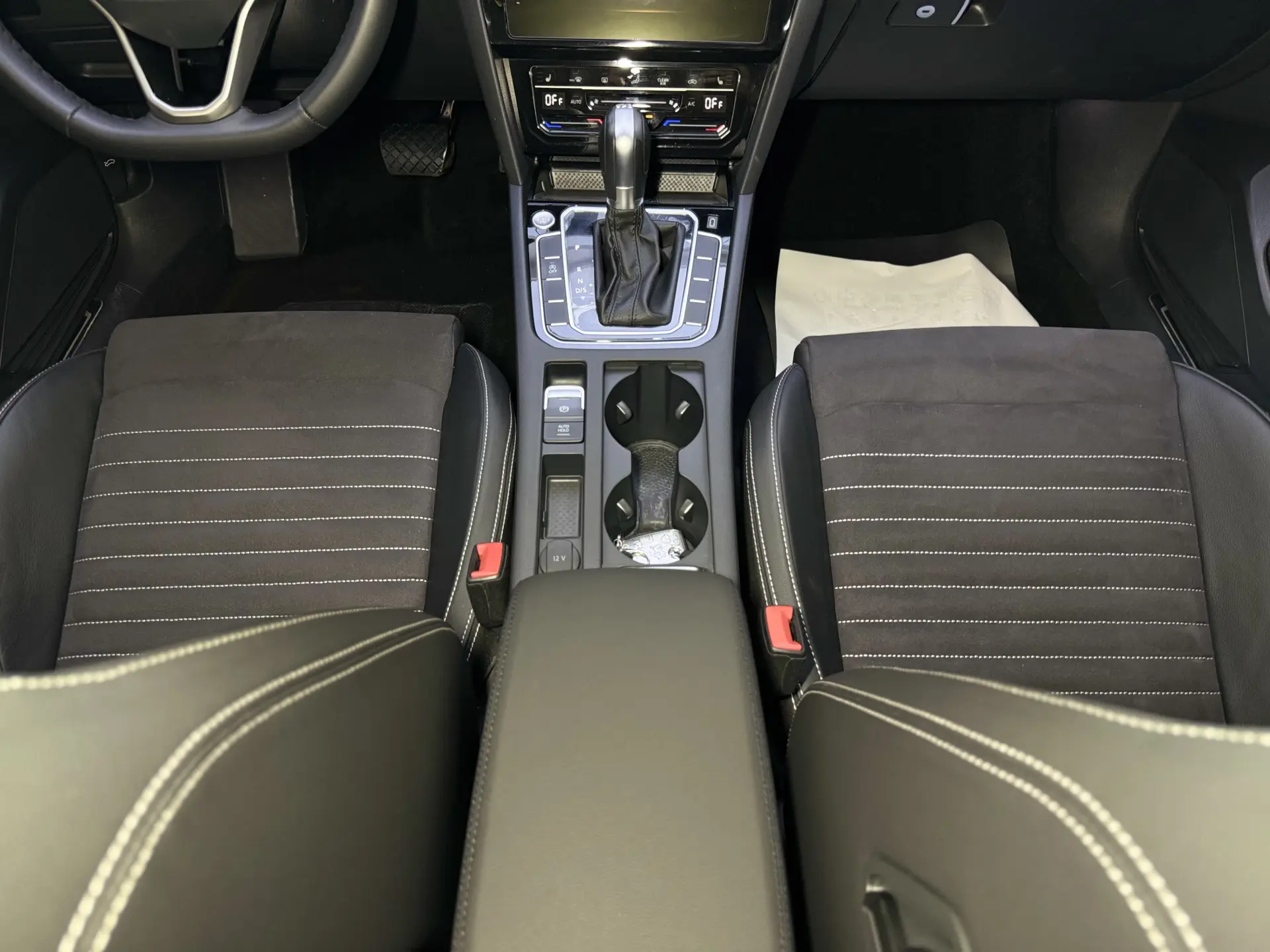 Volkswagen Magotan, 2021 20
