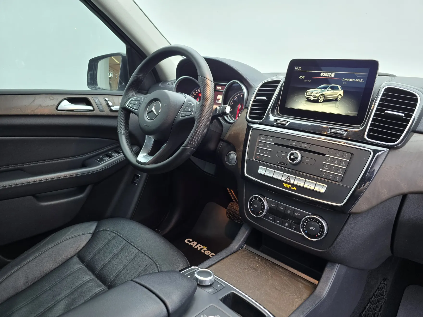 Mercedes-Benz GLE 320 4MATIC, 2018 24