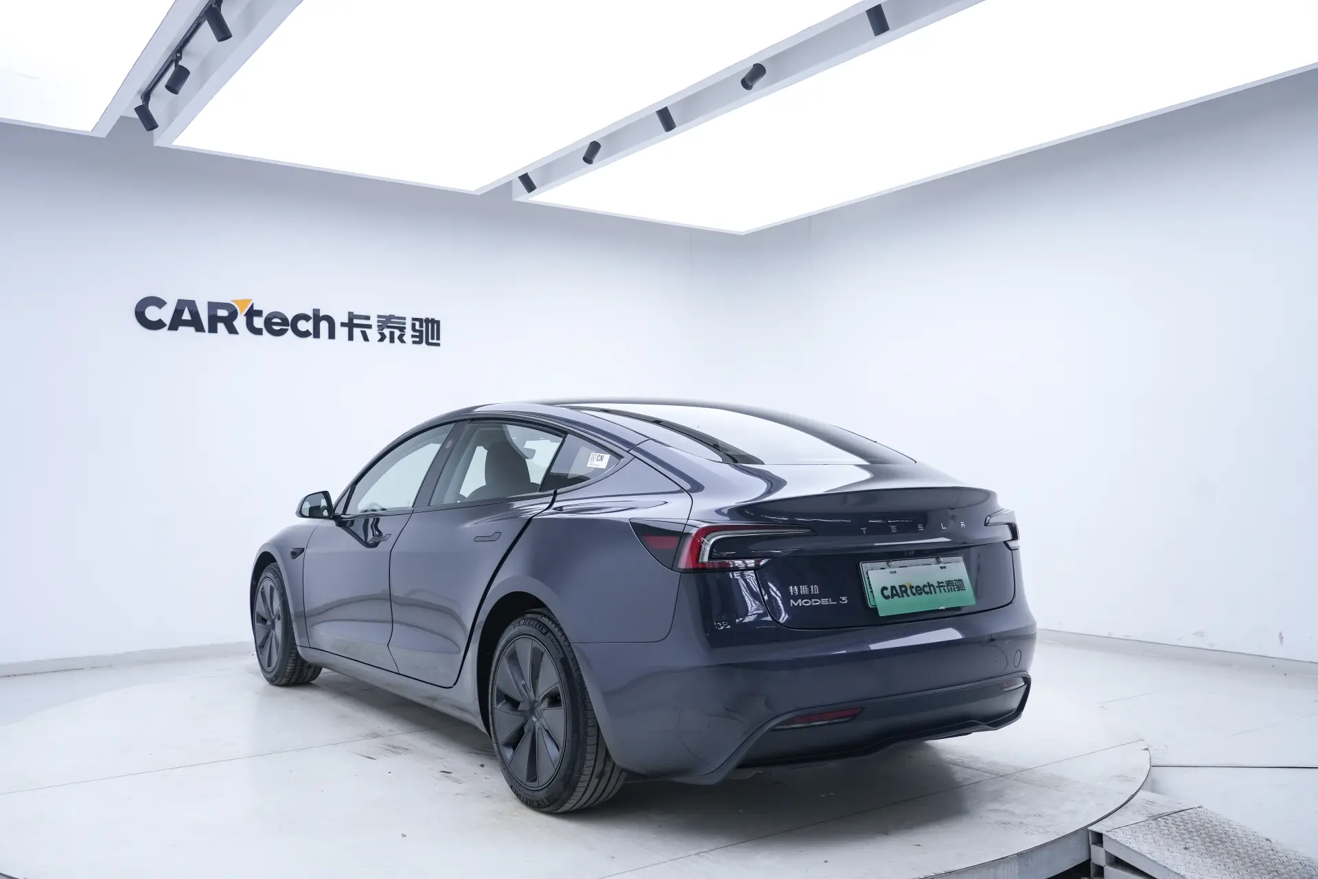 Tesla Model 3, 2024 7