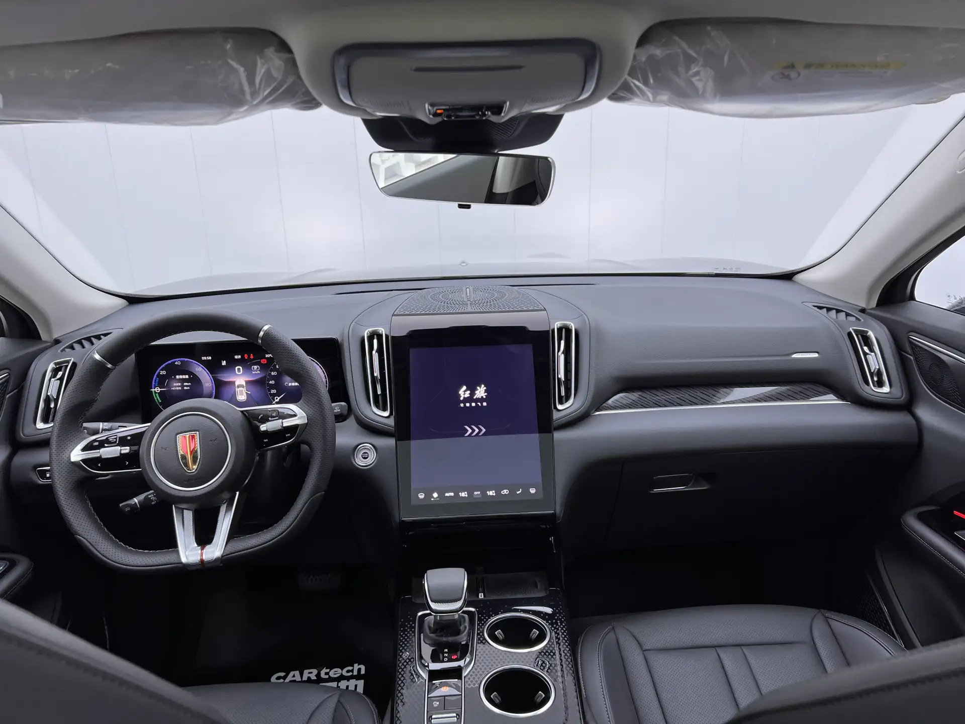 Hongqi HS3, 2026 14