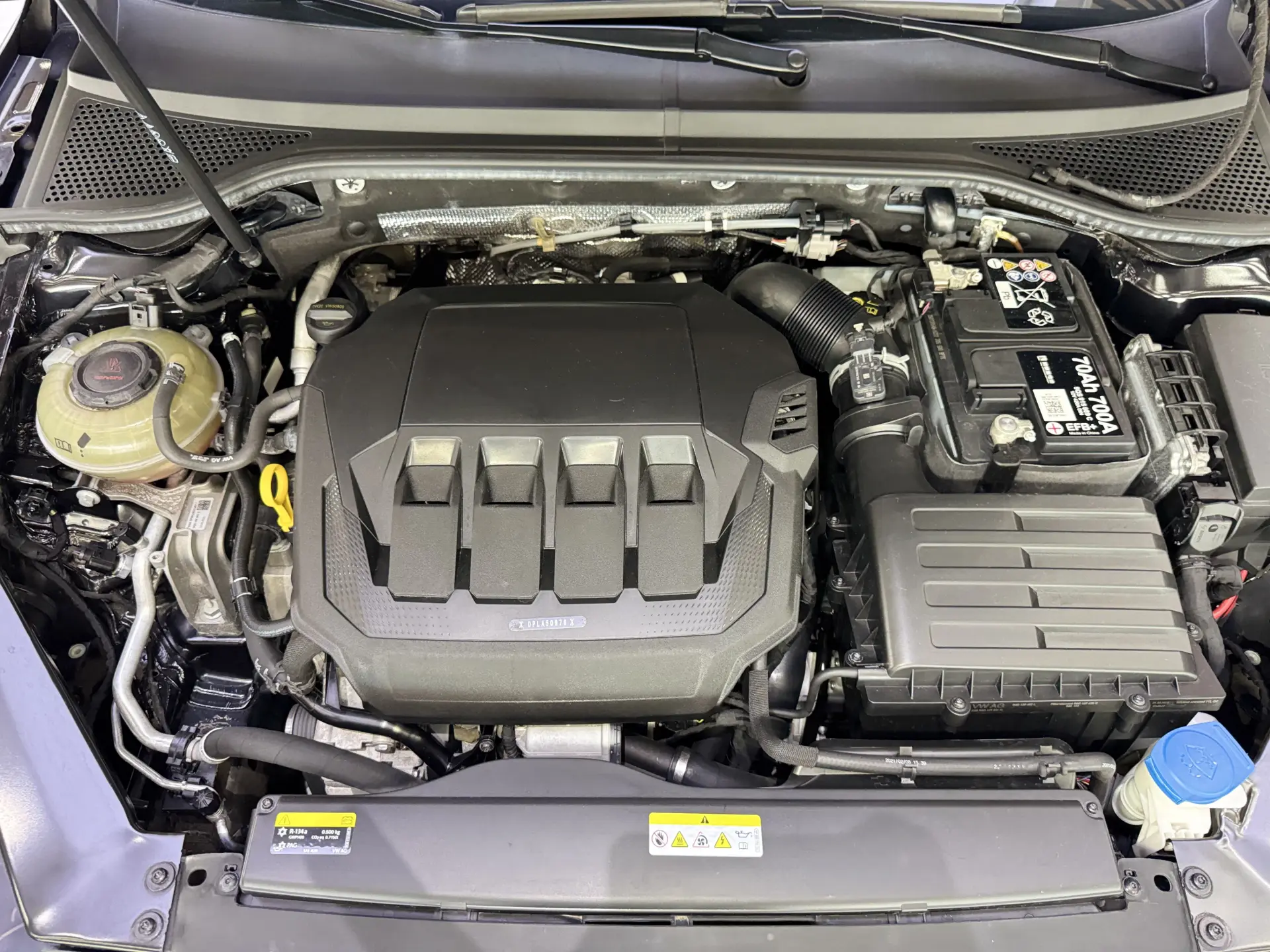 Volkswagen Magotan, 2021 12