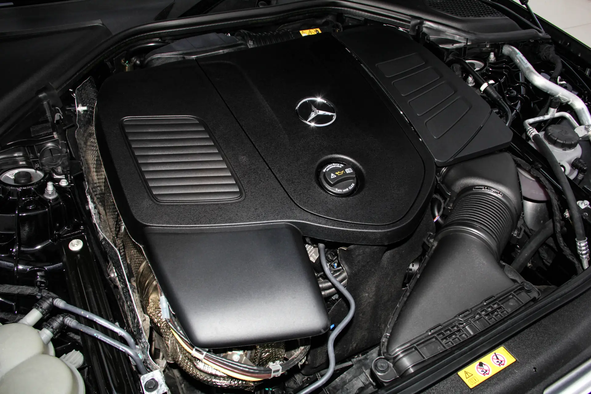 Mercedes-Benz E 300 L, 2025 9