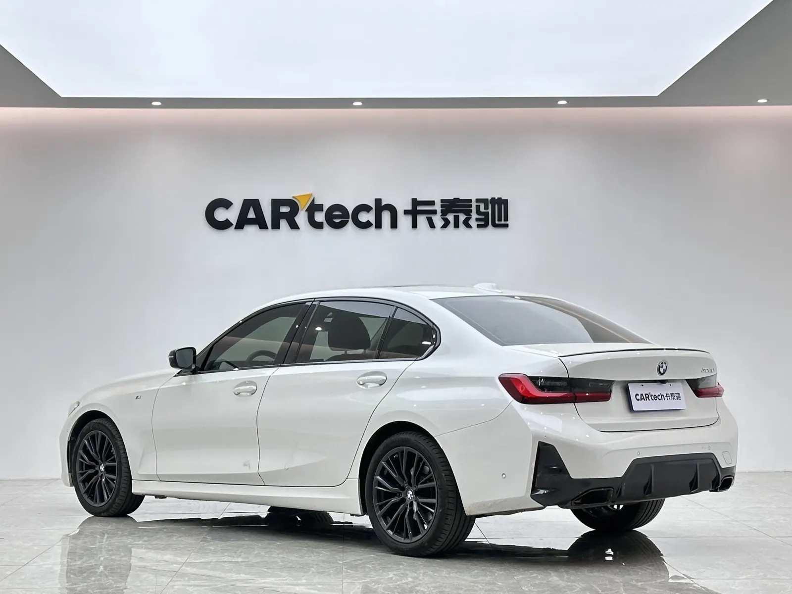 BMW 325Li, 2024 3