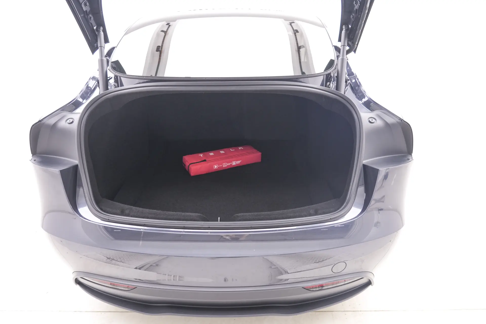 Tesla Model 3, 2024 13