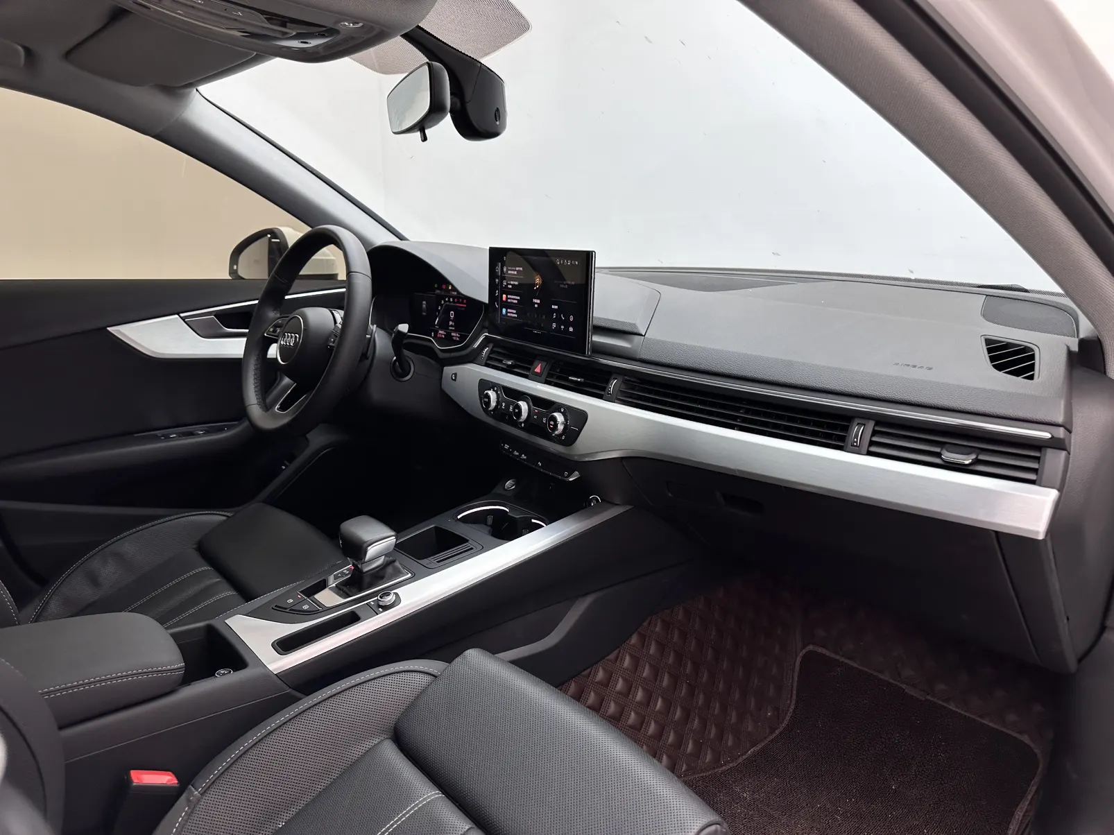 Audi A4L 40 TFSI, 2024 11