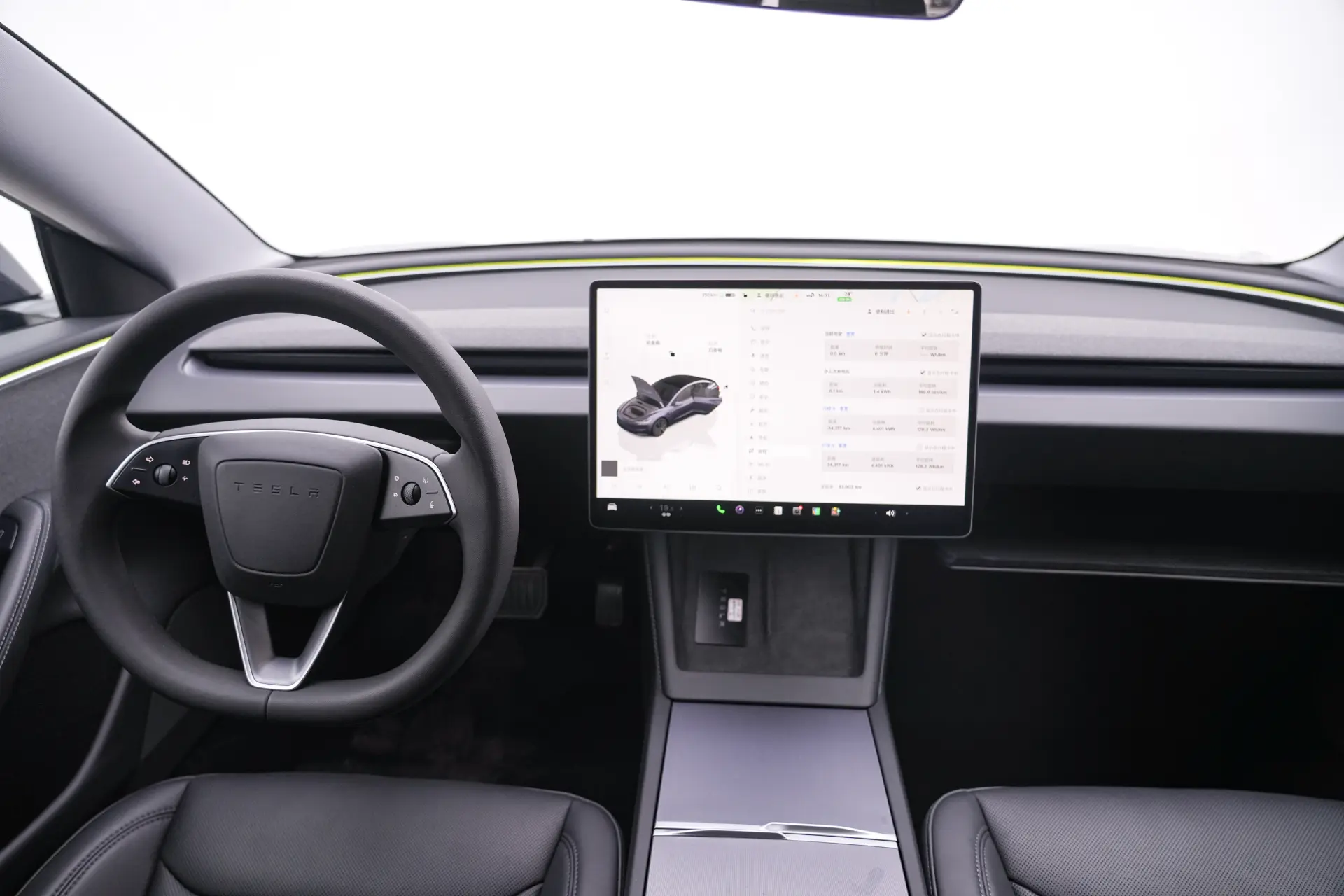 Tesla Model 3, 2024 15