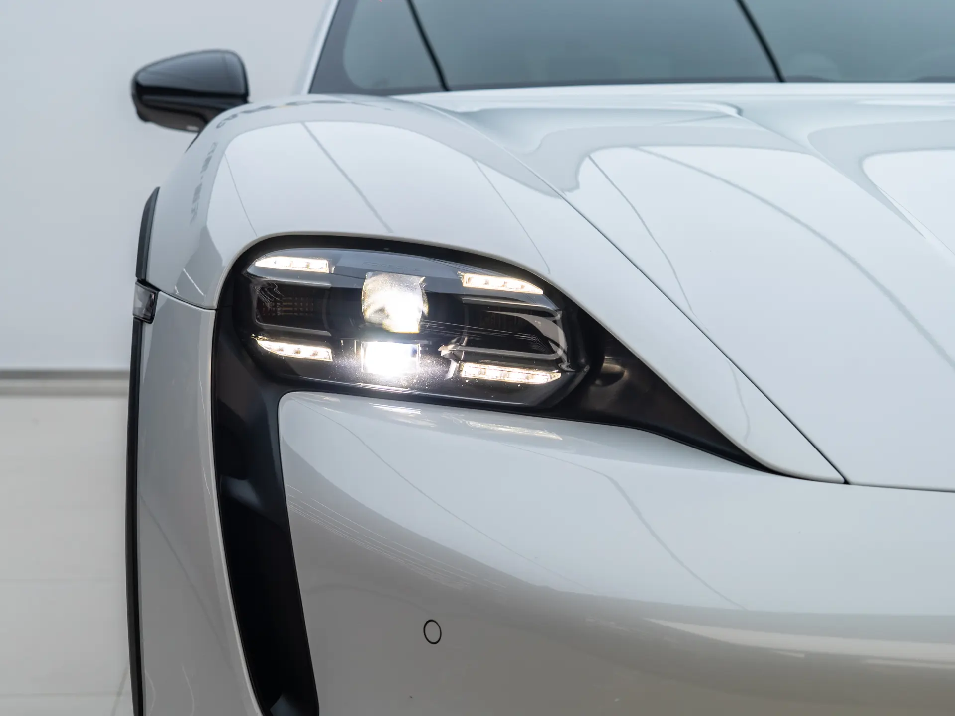 Porsche Taycan, 2024 6