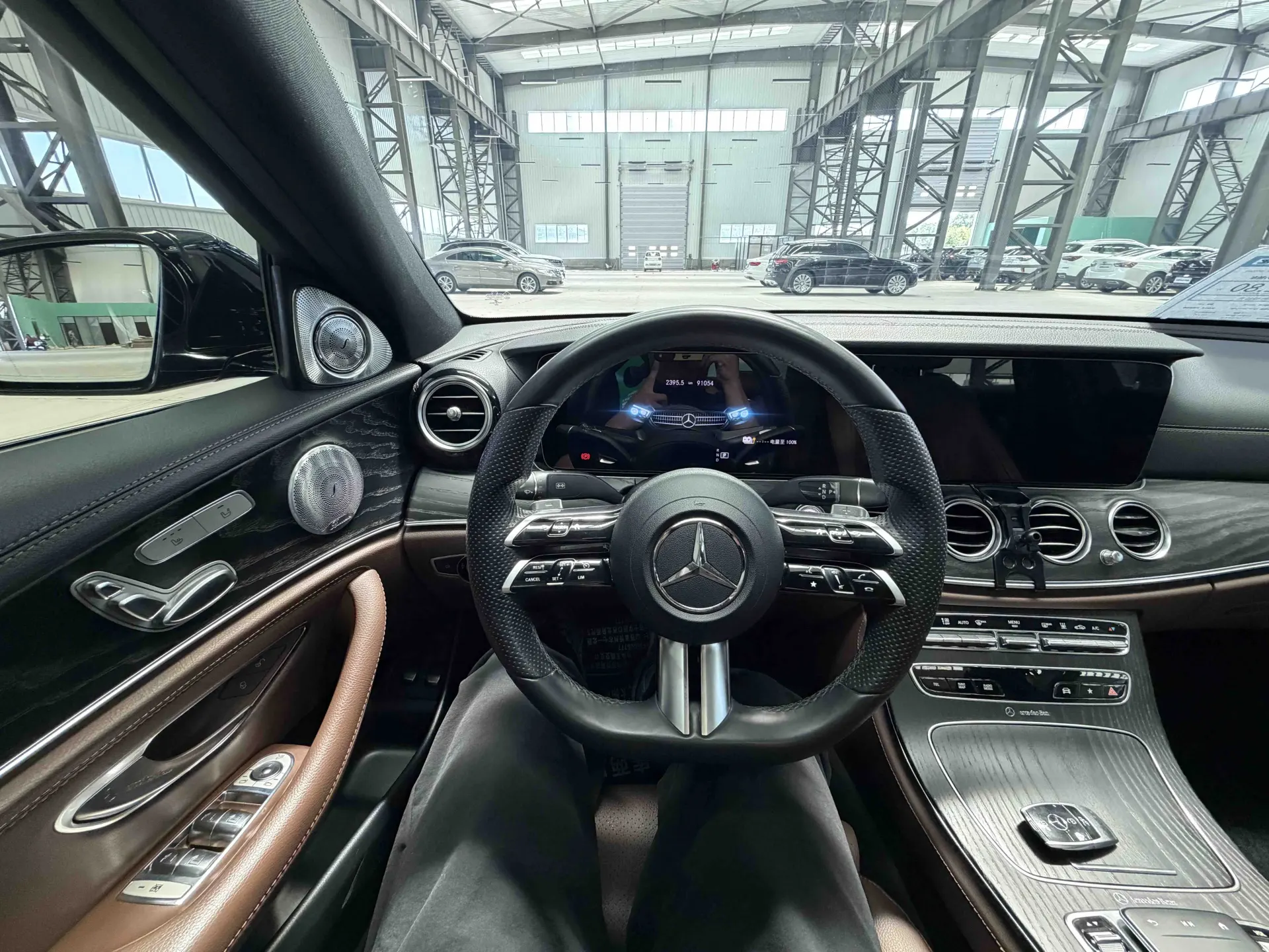 Mercedes-Benz E 350 e, 2022 9