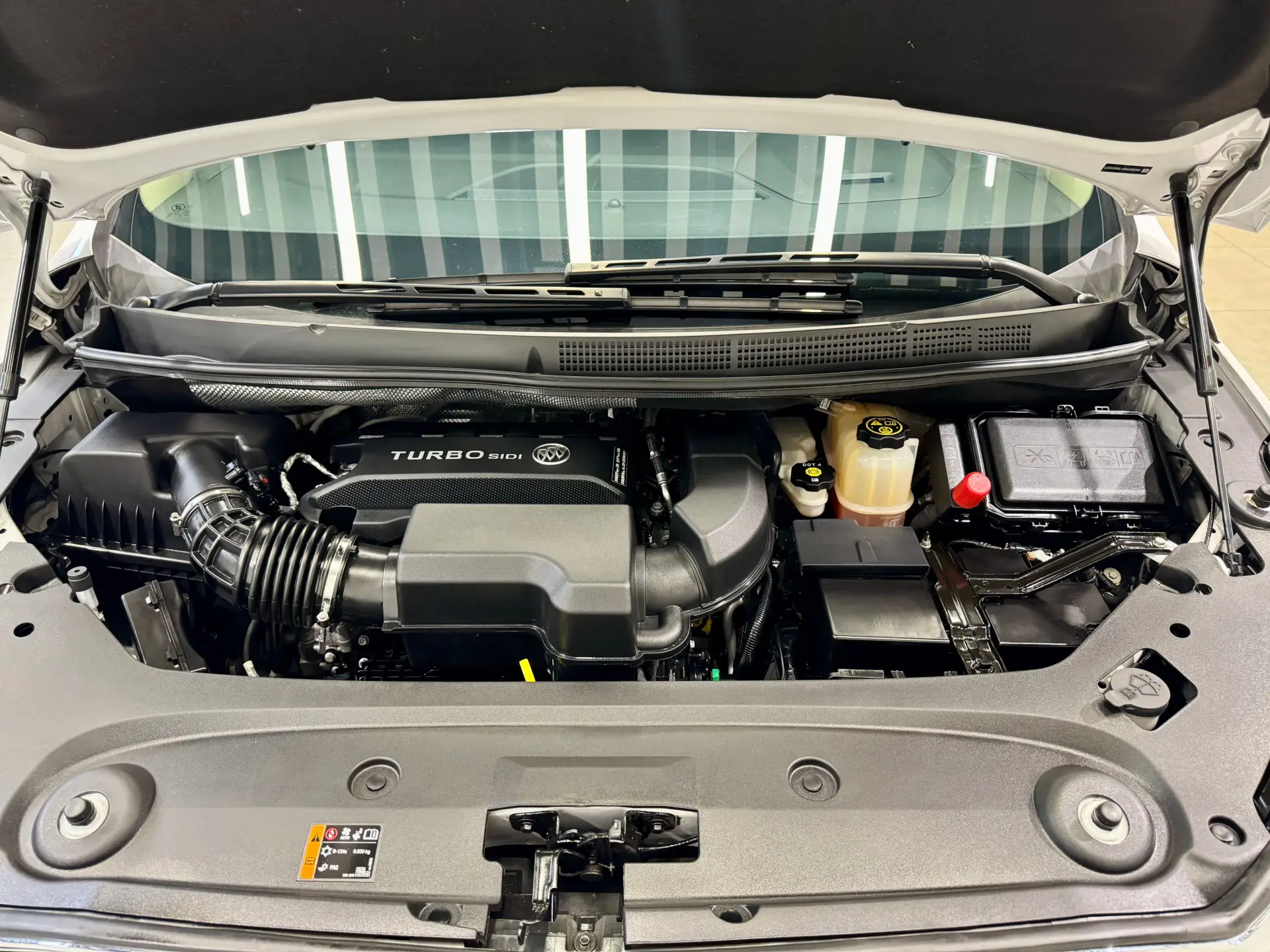Buick GL8, 2022 20