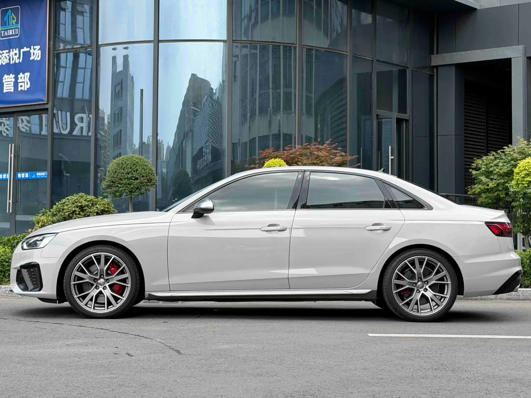 Audi S4, 2024 все фото