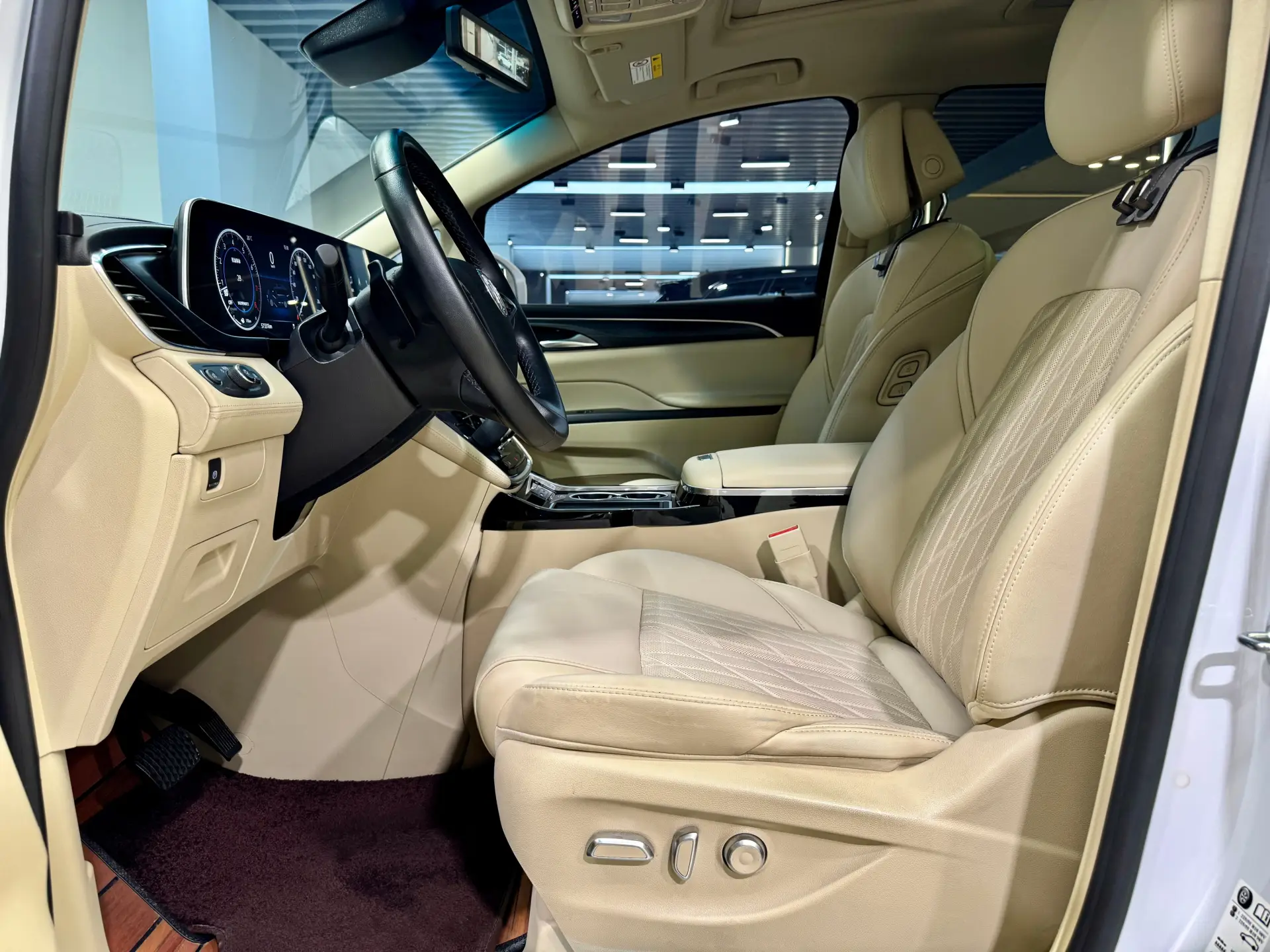 Buick GL8, 2022 6