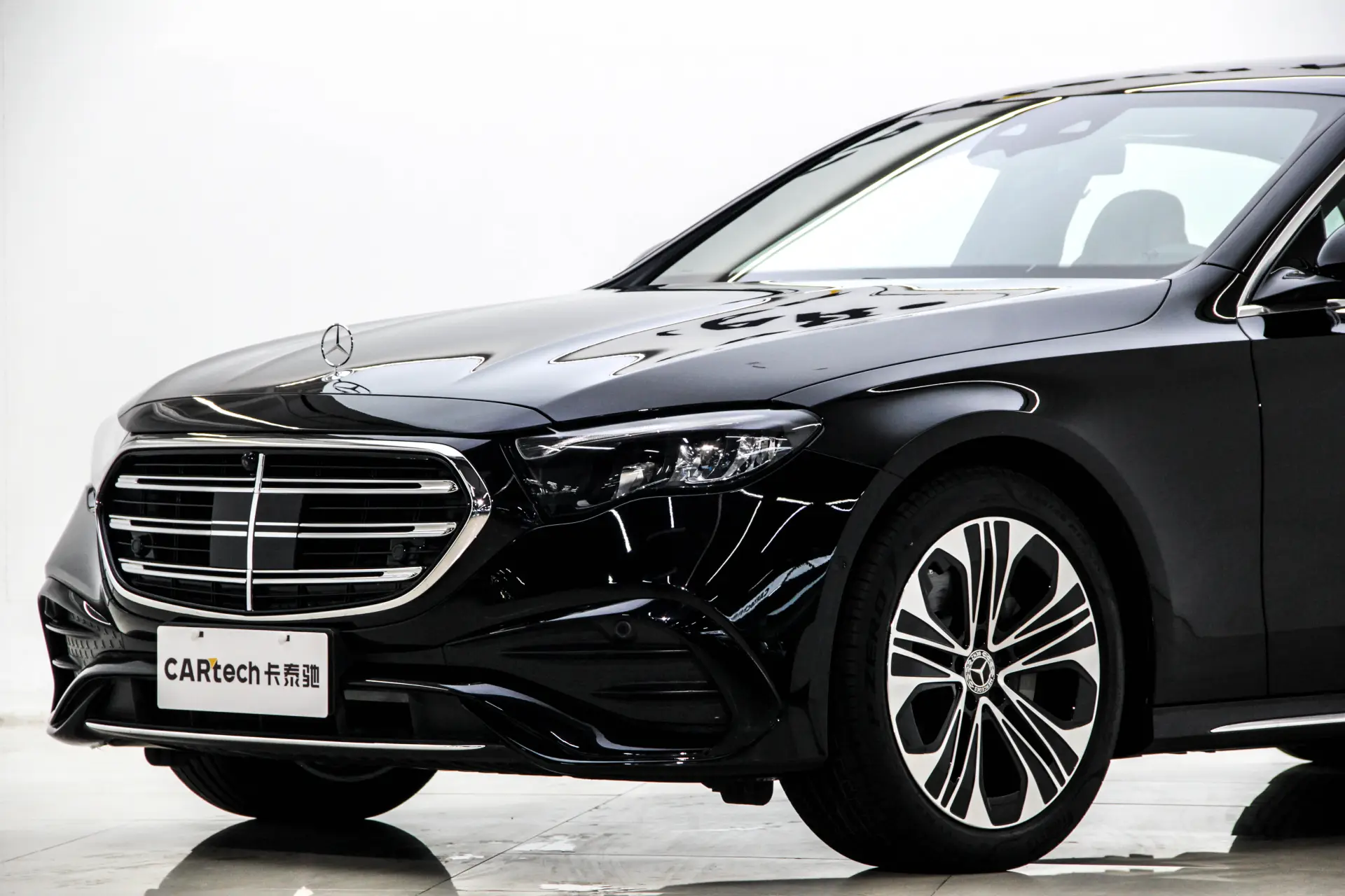 Mercedes-Benz E 300 L, 2024 11