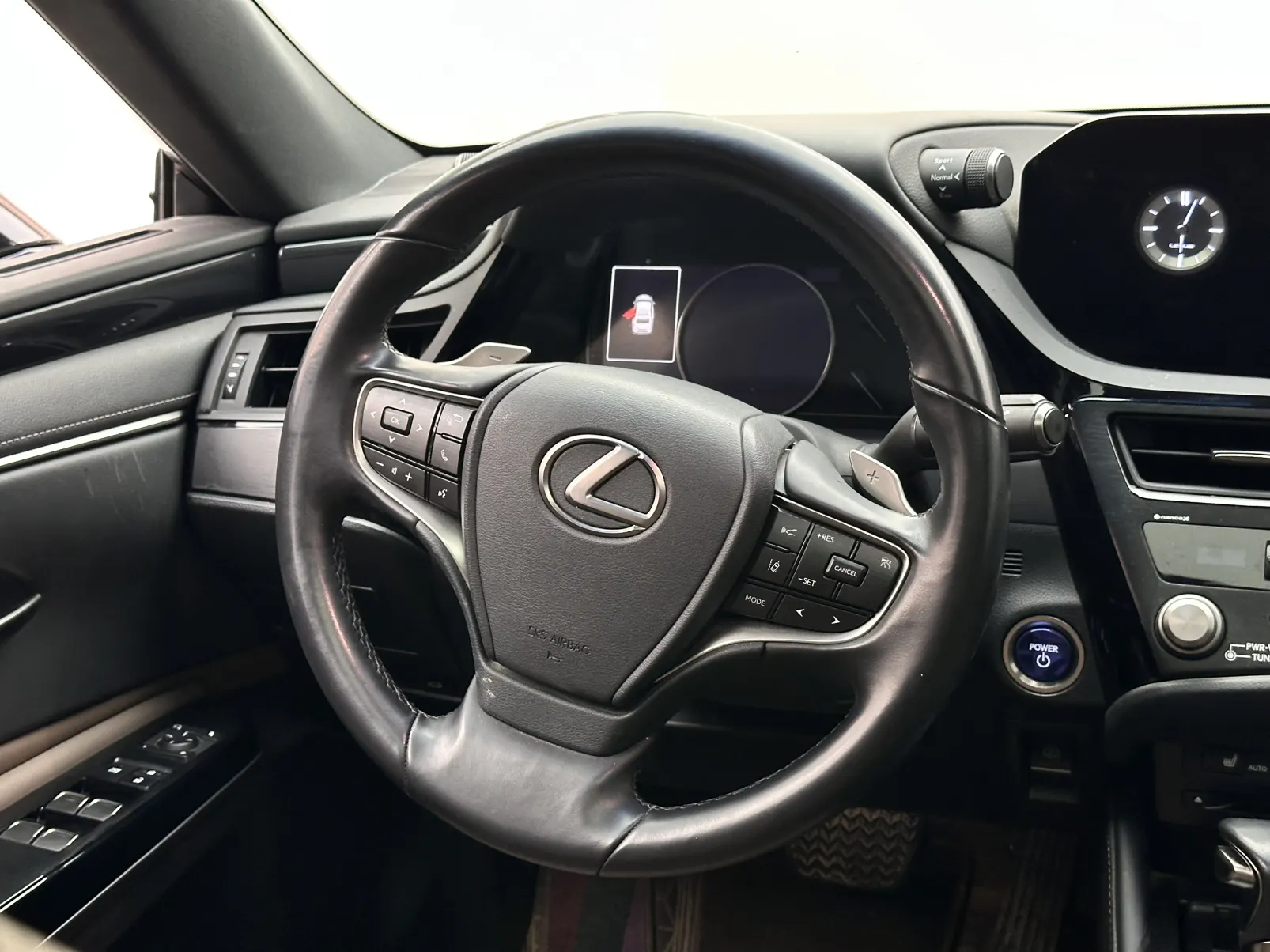 Lexus ES 300h, 2021 12