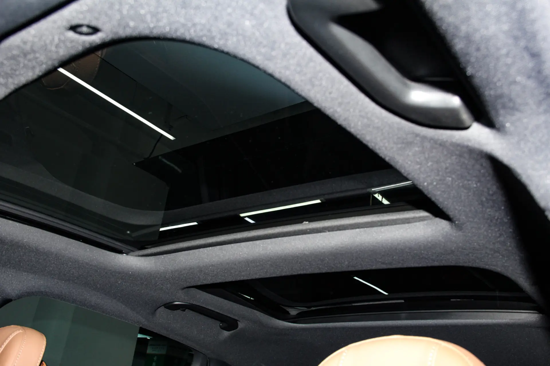 Mercedes-Benz E 300 L, 2025 31