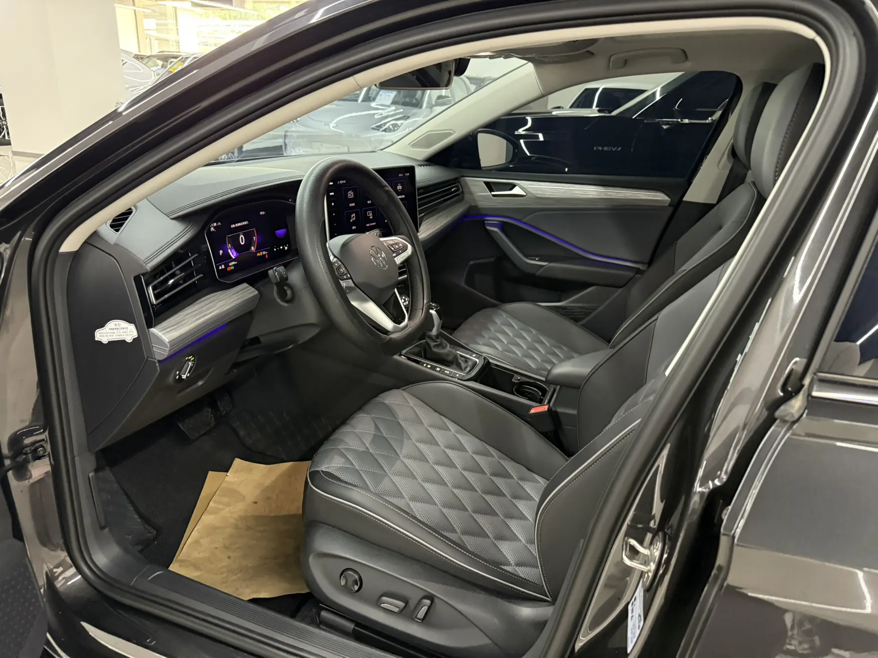 Volkswagen Sagitar, 2025 11