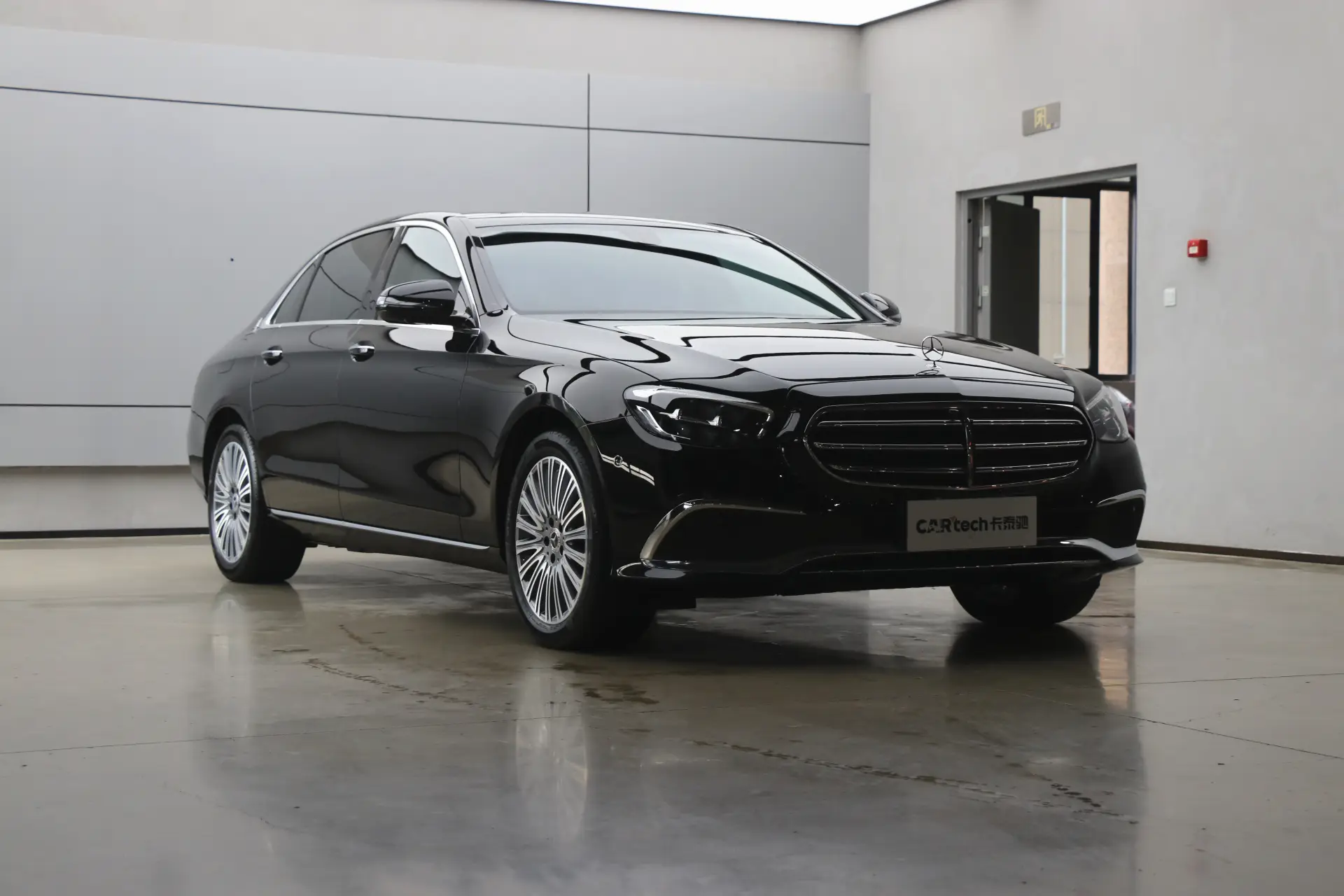 Mercedes-Benz E 300 L, 2023 24