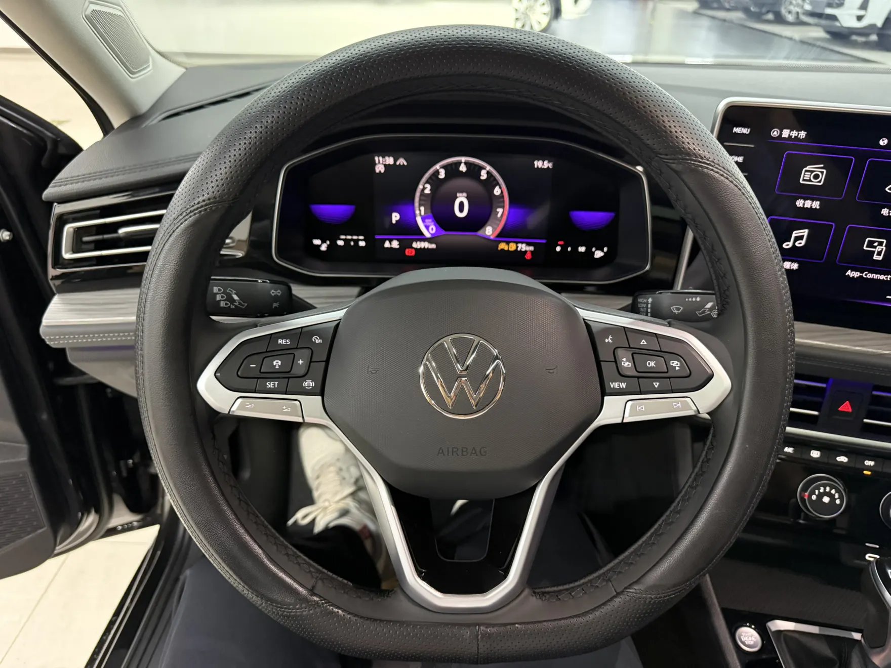 Volkswagen Sagitar, 2025 9