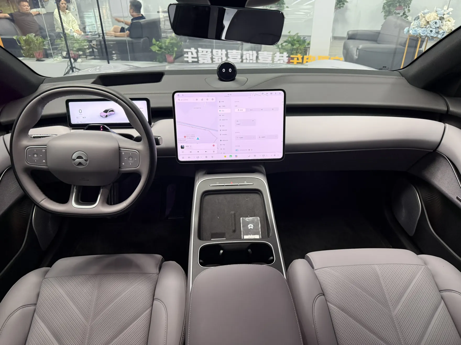 NIO ET5, 2025 10
