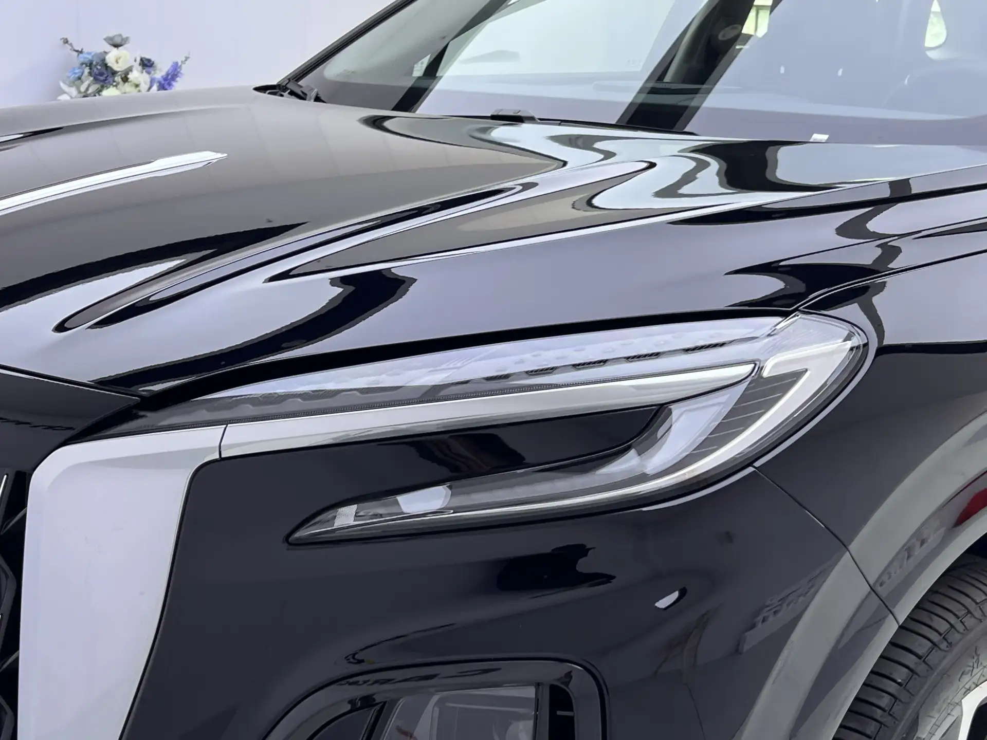 Hongqi HS3, 2026 9