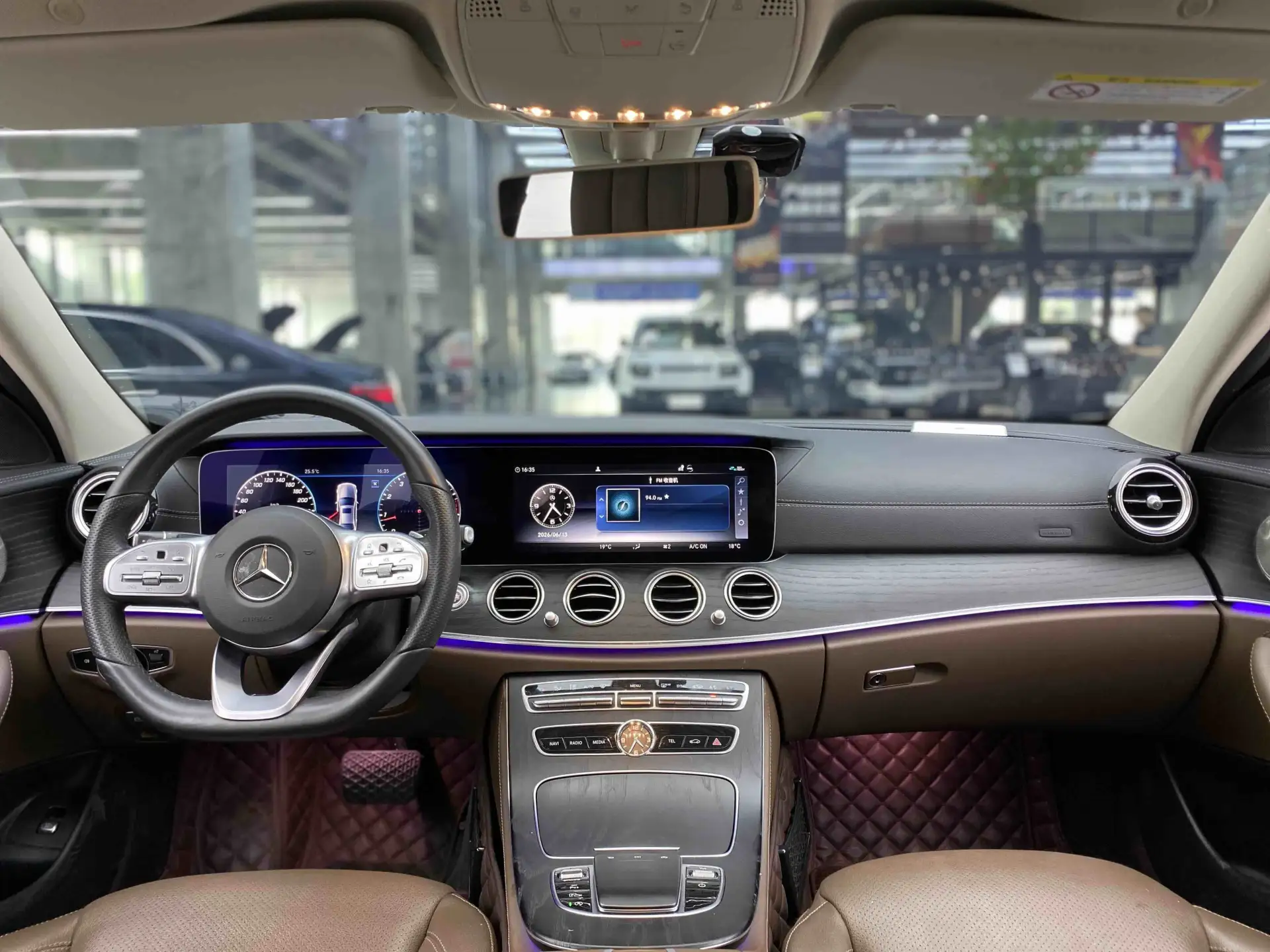 Mercedes-Benz E 300 L, 2020 7