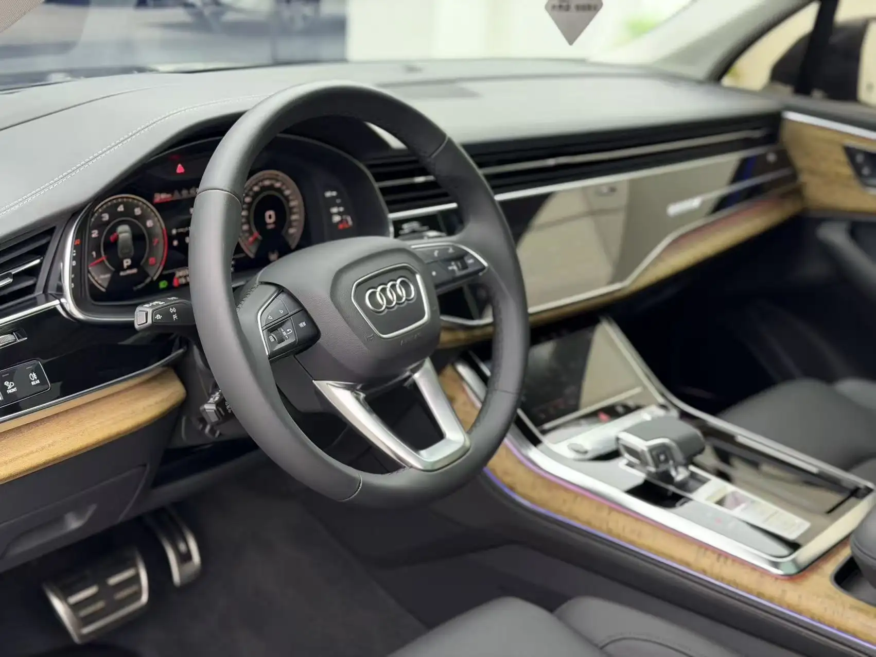 Audi Q7 55 TFSI, 2024 28