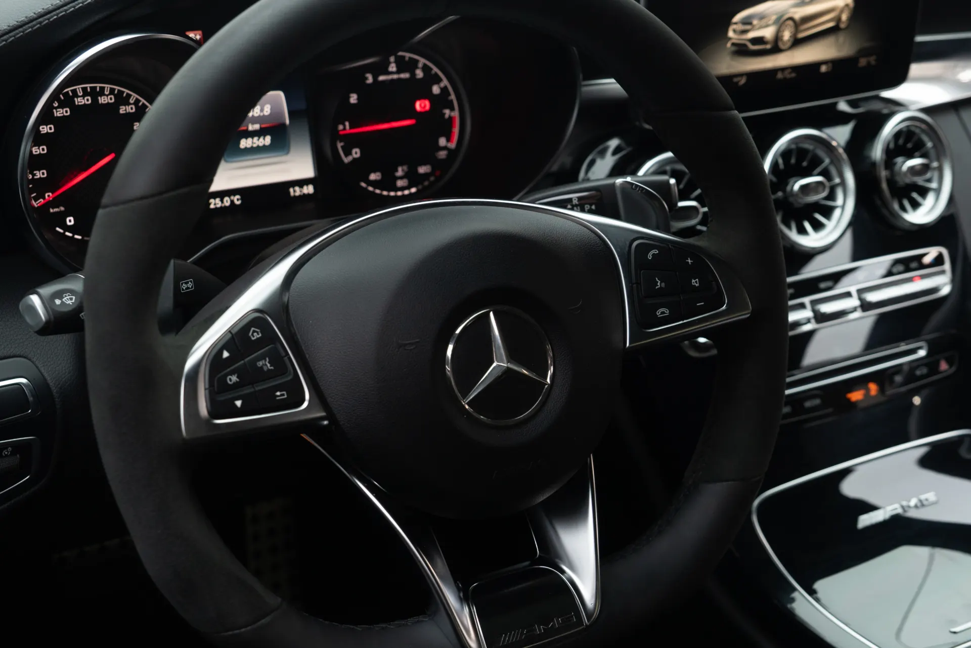 Mercedes-Benz C 63, 2019 21