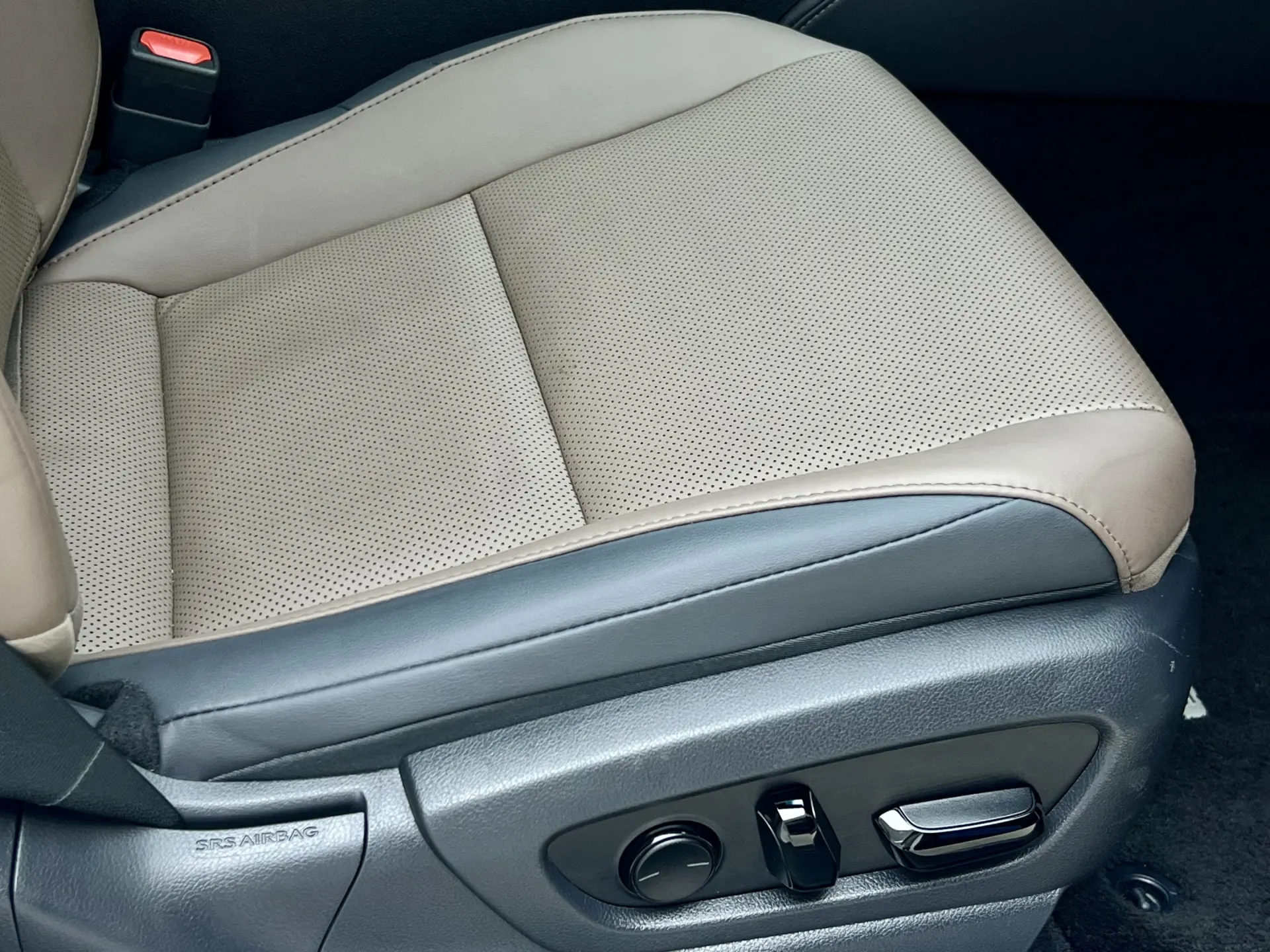 Lexus ES 300h, 2023 15