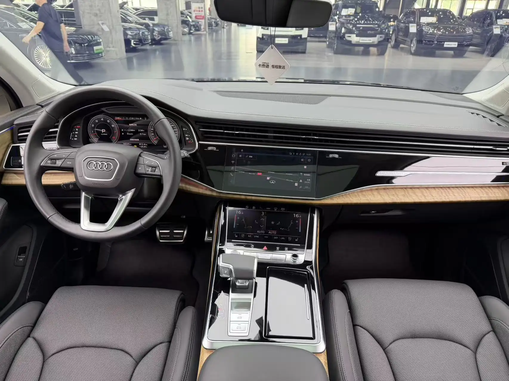 Audi Q7 55 TFSI, 2024 12