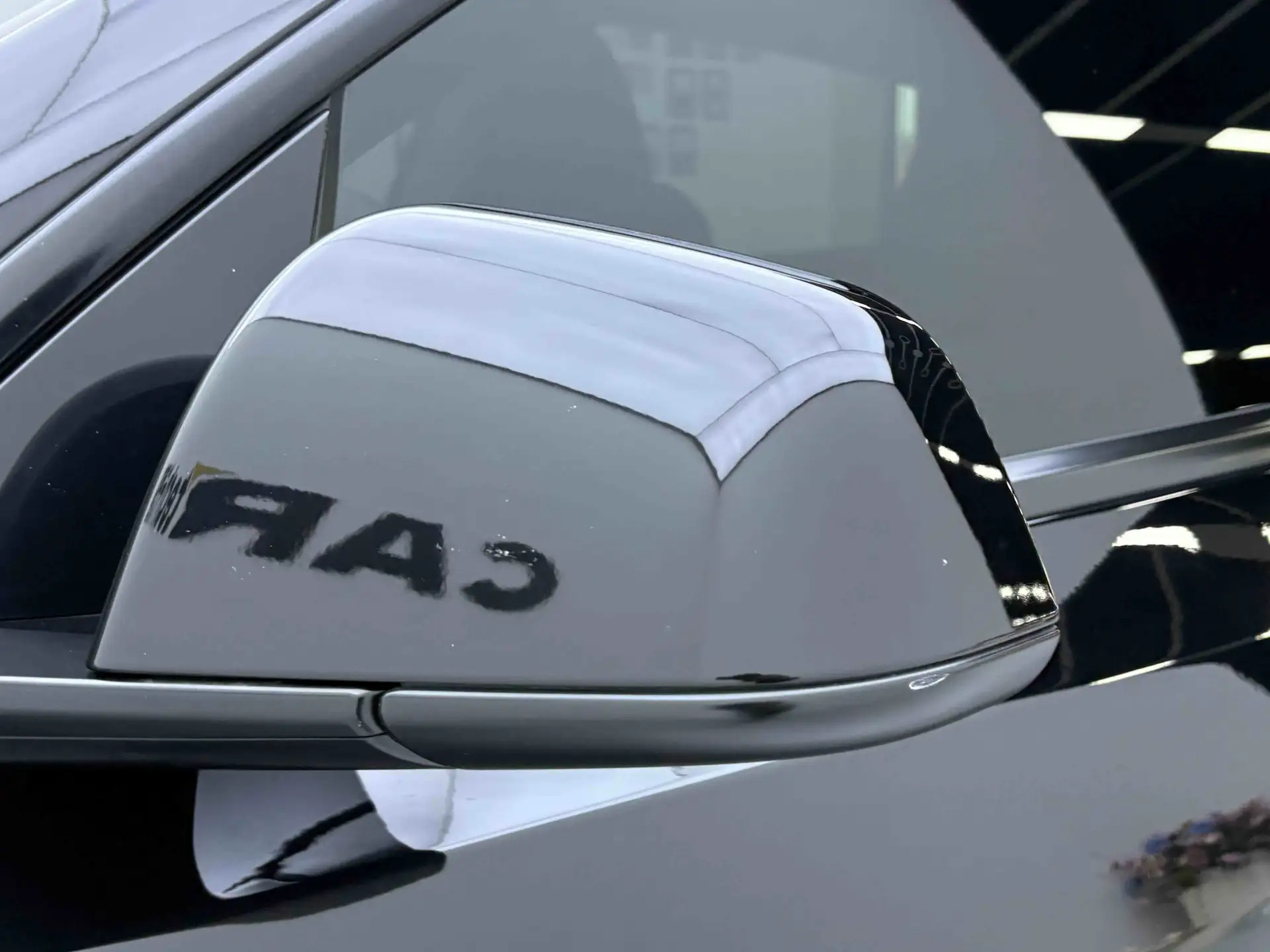 Tesla Model Y, 2023 27