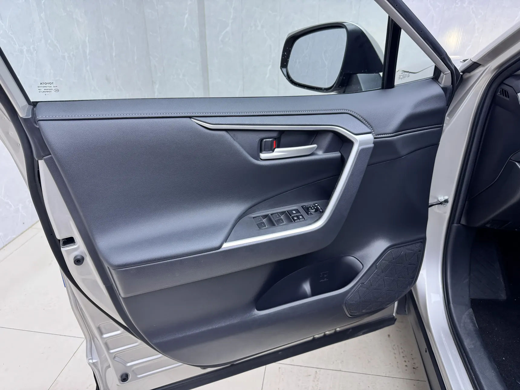 Toyota Wildlander, 2023 8