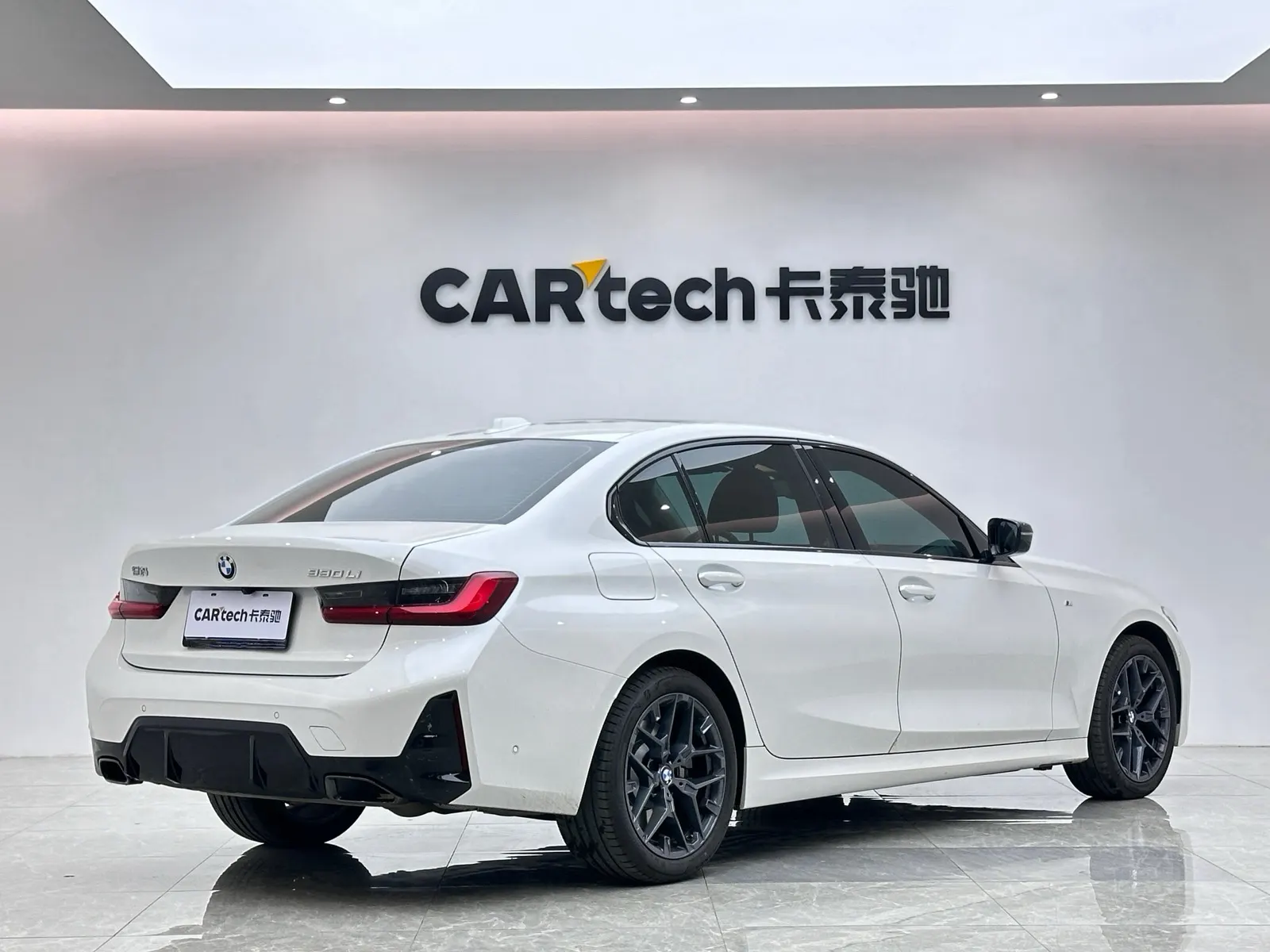 BMW 330Li, 2025 все фото