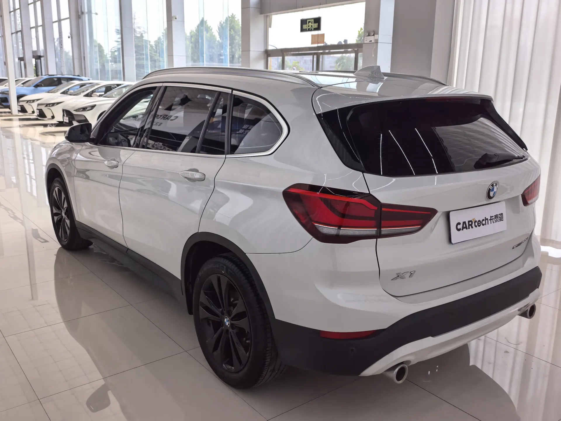 BMW X1, 2019 все фото