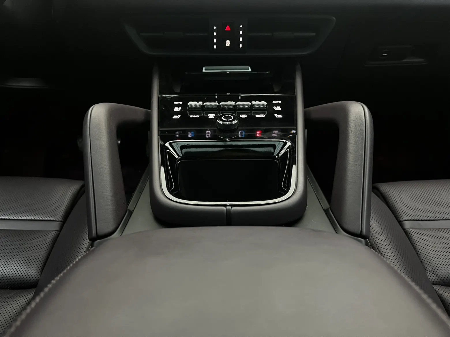 Porsche Cayenne, 2024 8