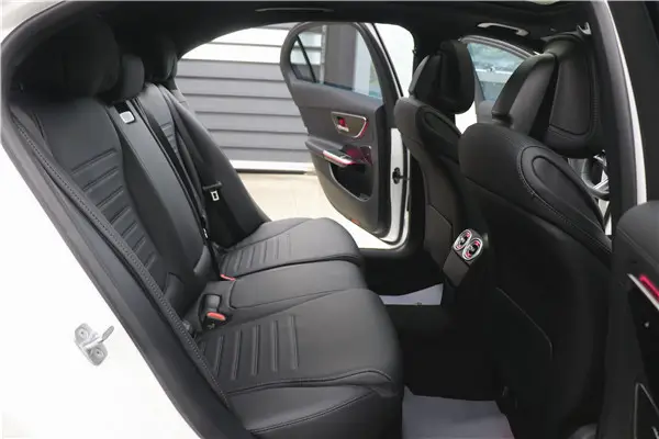 Mercedes-Benz C 260 L, 2025 21