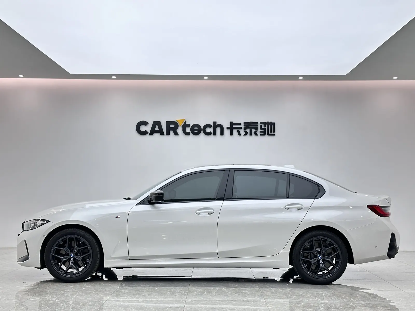 BMW 330Li, 2025 2