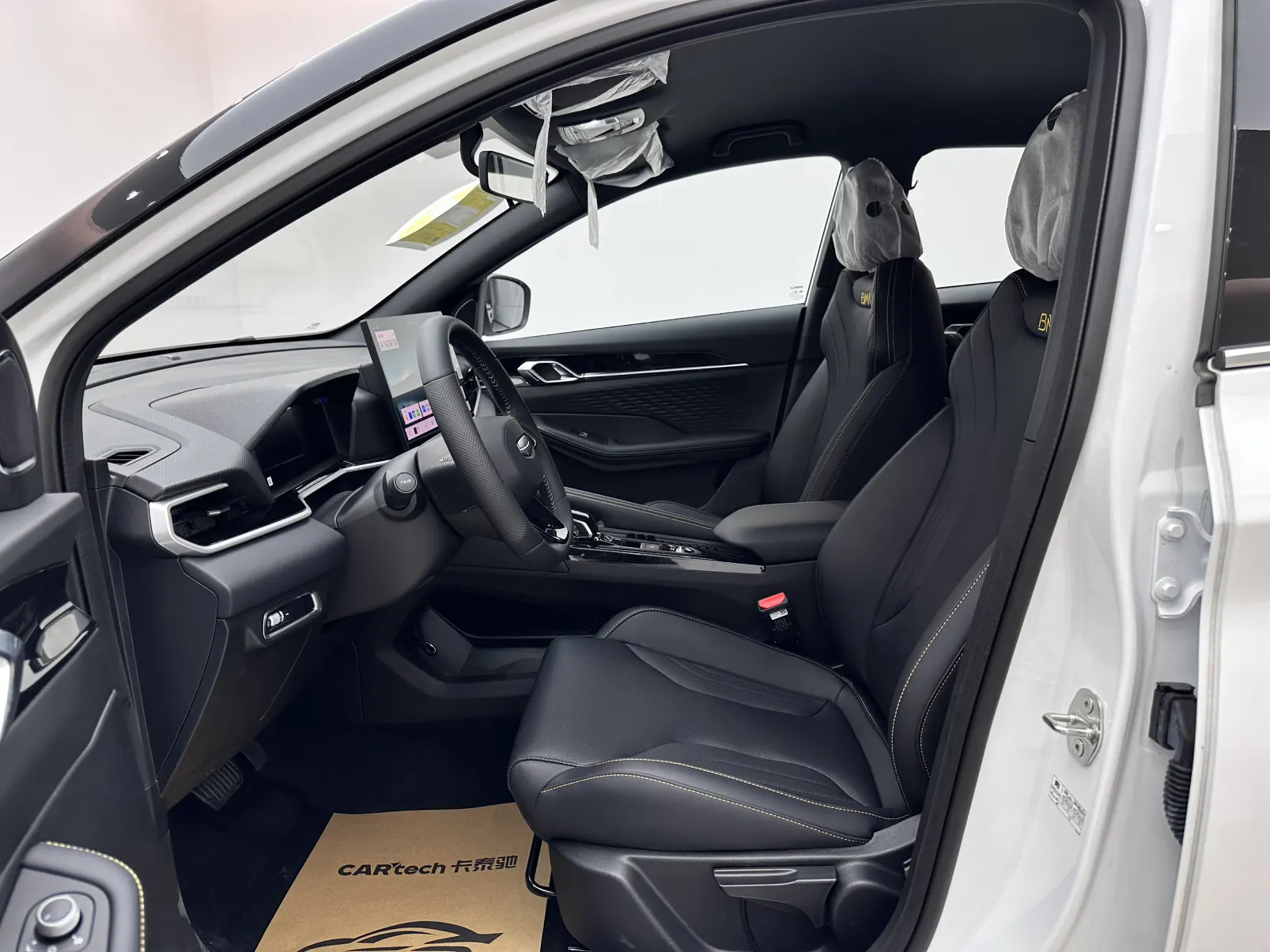 Geely Coolray, 2026 8
