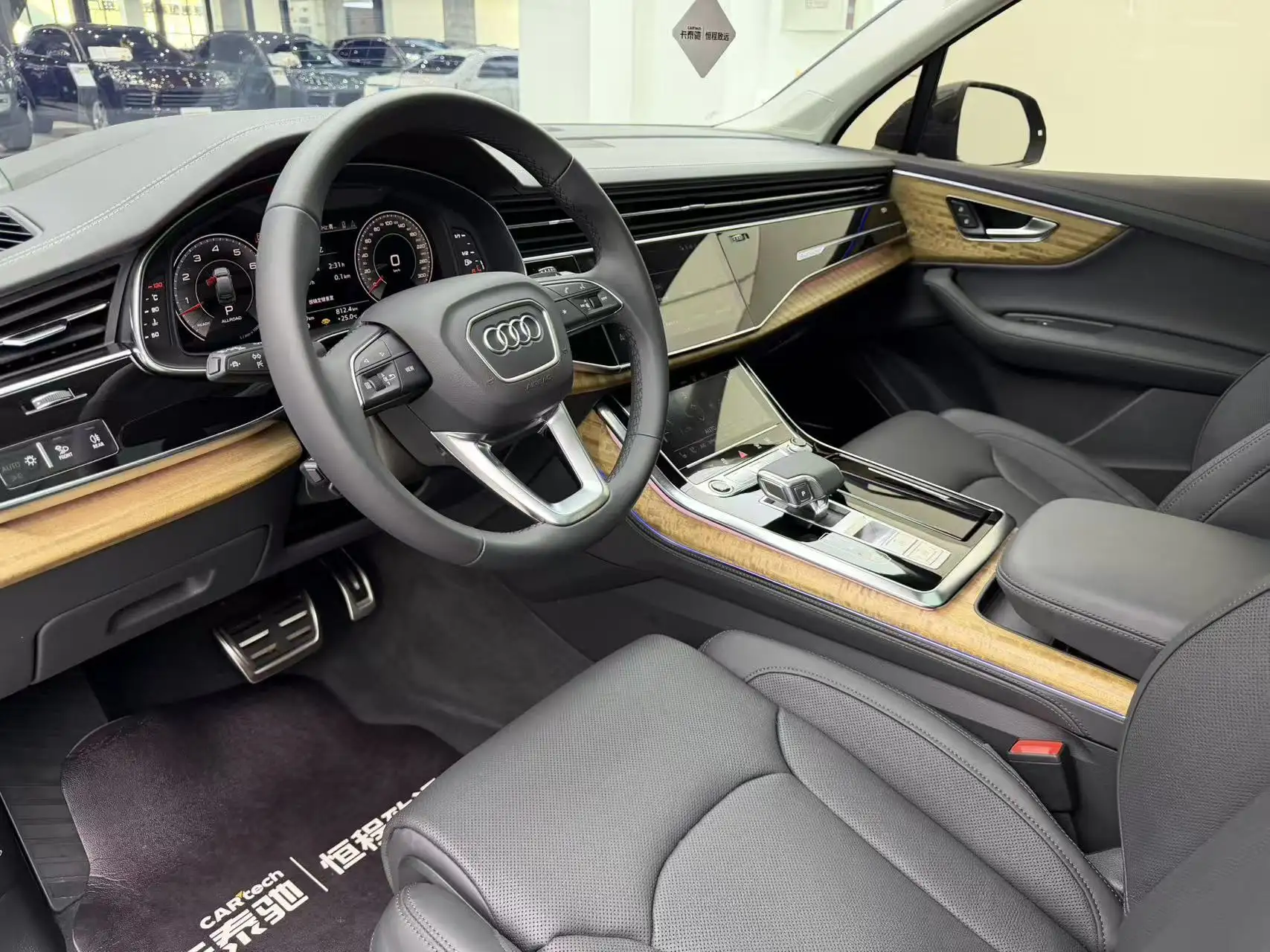 Audi Q7 55 TFSI, 2024 6