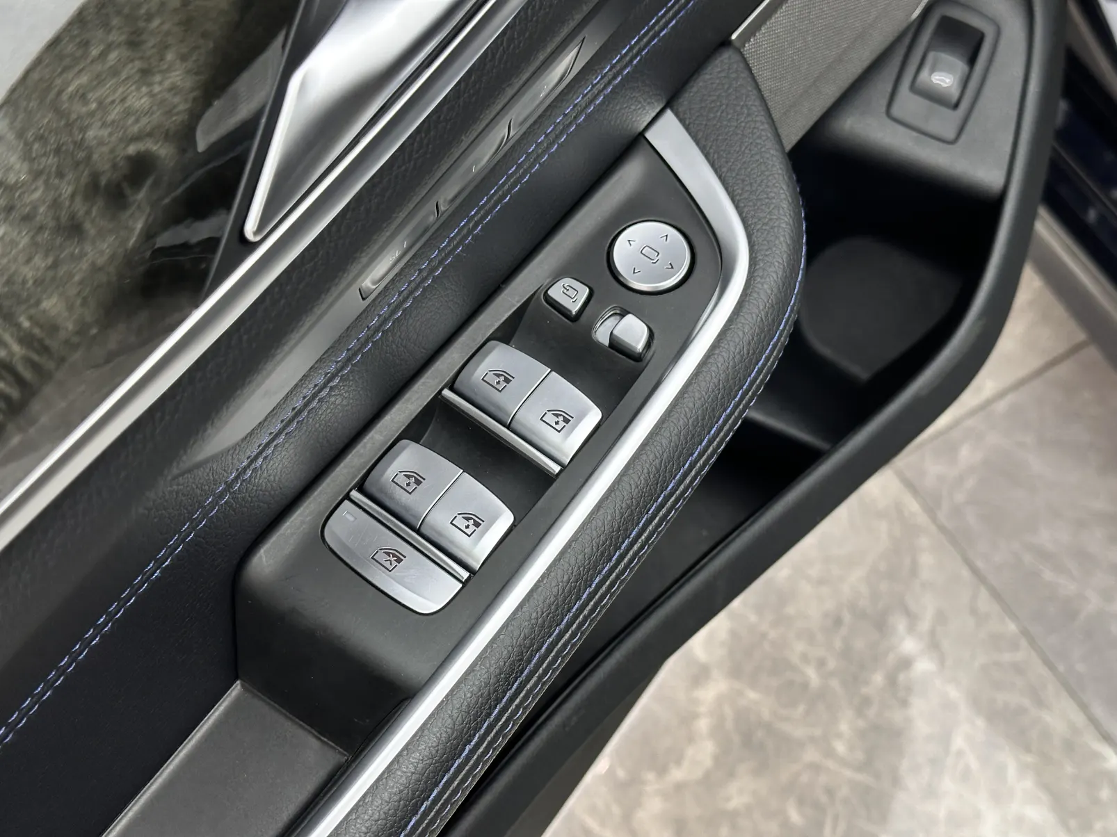 BMW 6GT, 2021 15