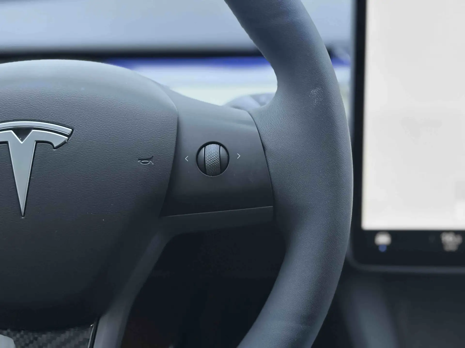 Tesla Model Y, 2023 12