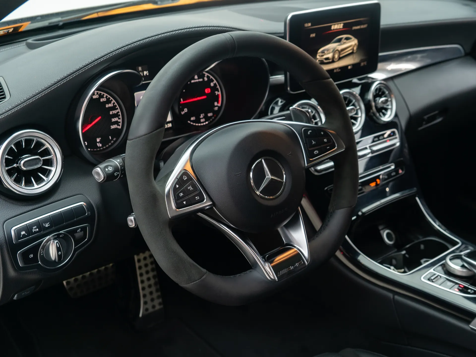 Mercedes-Benz C 63, 2019 22
